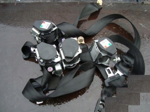 Audi A4 B7 ремень безопасности