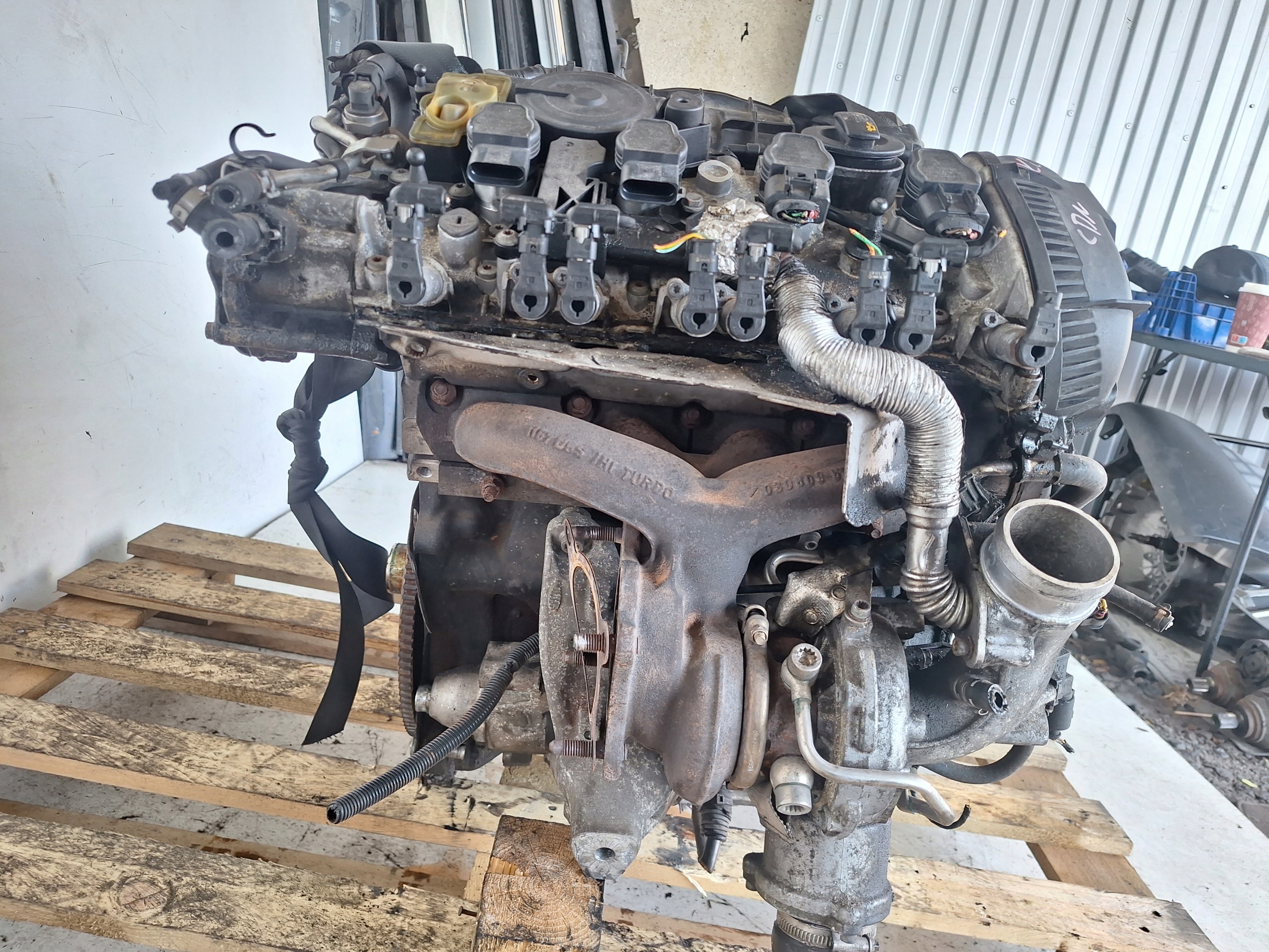 AUDI A4 B8 8K 08-11 engine 2.0 TFSI CDN