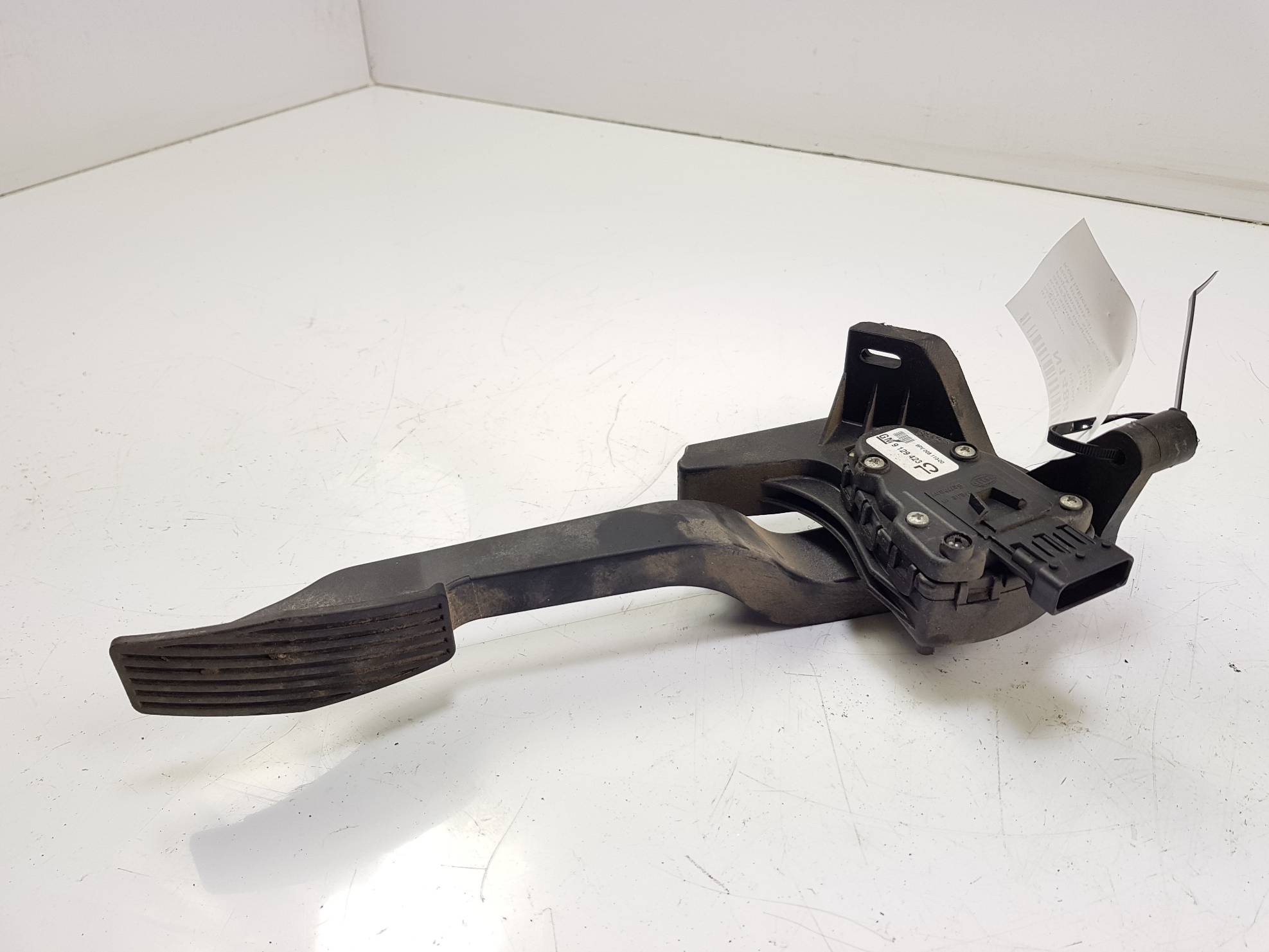 PEDAL 9129423 OPEL TIGRA