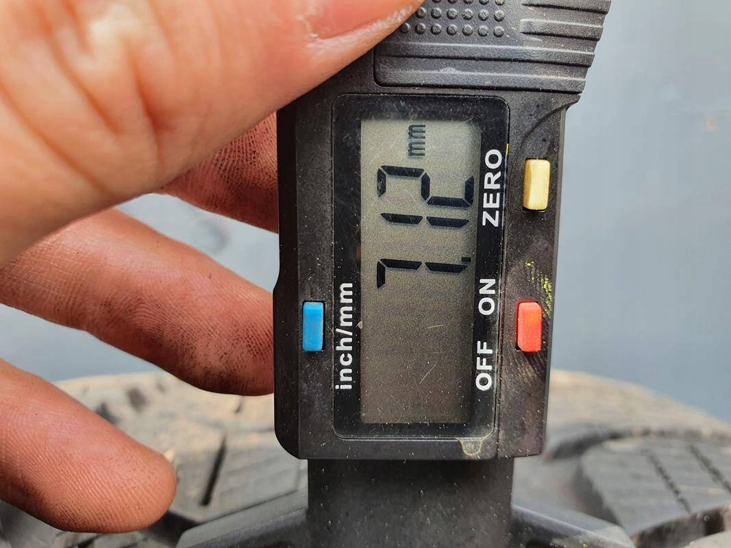 255/50R19 Pirelli Scorpion Winter opona pojedynka zima 7,1mm Liczba opon w ofercie 1 szt.