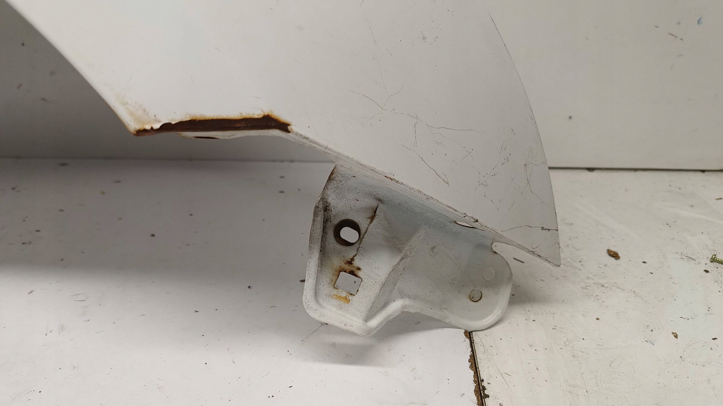 SUZUKI SWIFT MK7 fender right front 2010