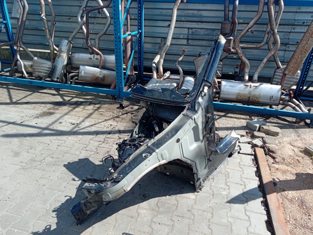 BMW X3 G01 BOK LEWY PRÓG SŁUPEK 475