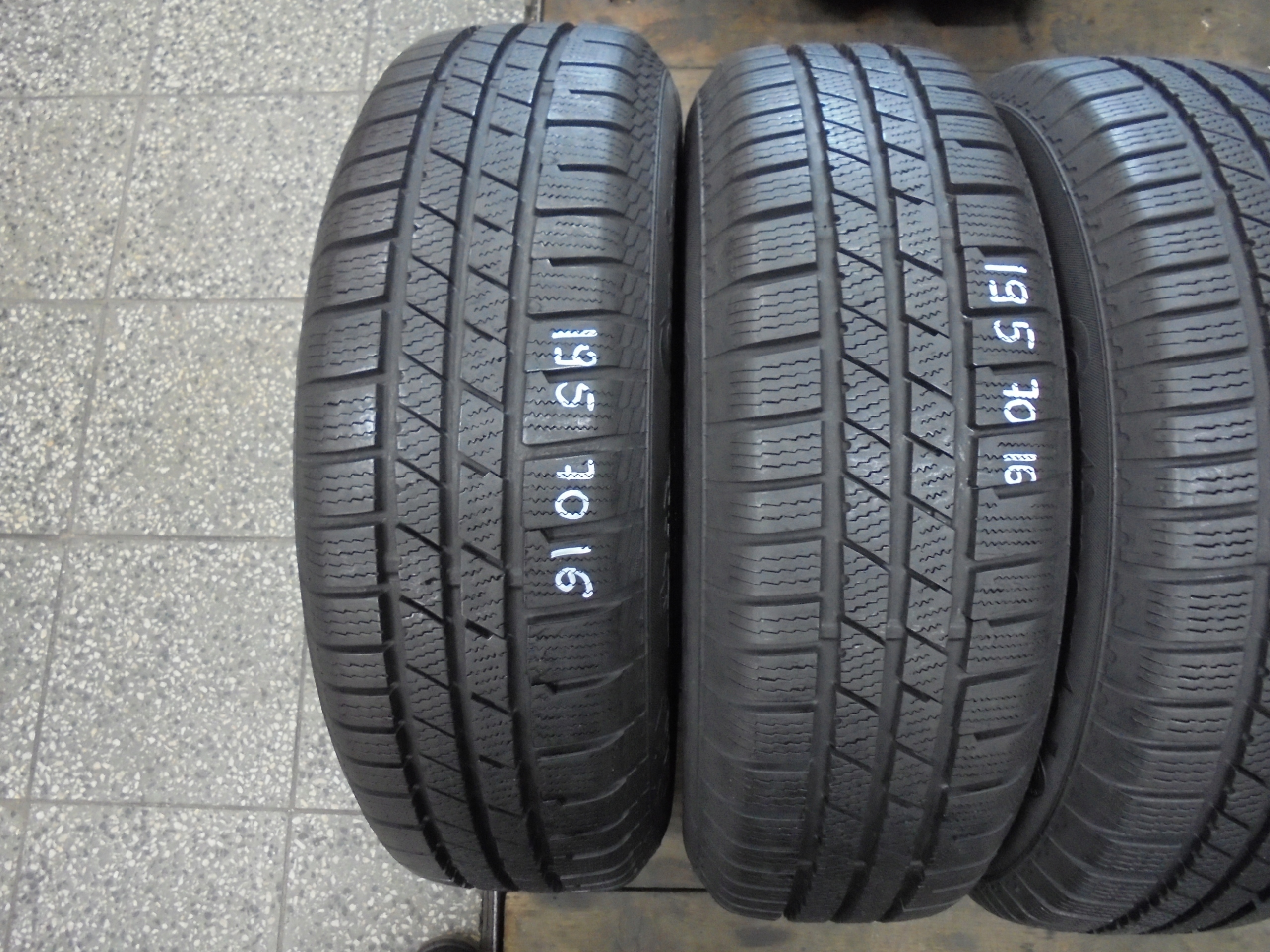 ZIMOWE 195/70/16 195/70R16 CONTINENTAL CROSSWINTER Marka Continental