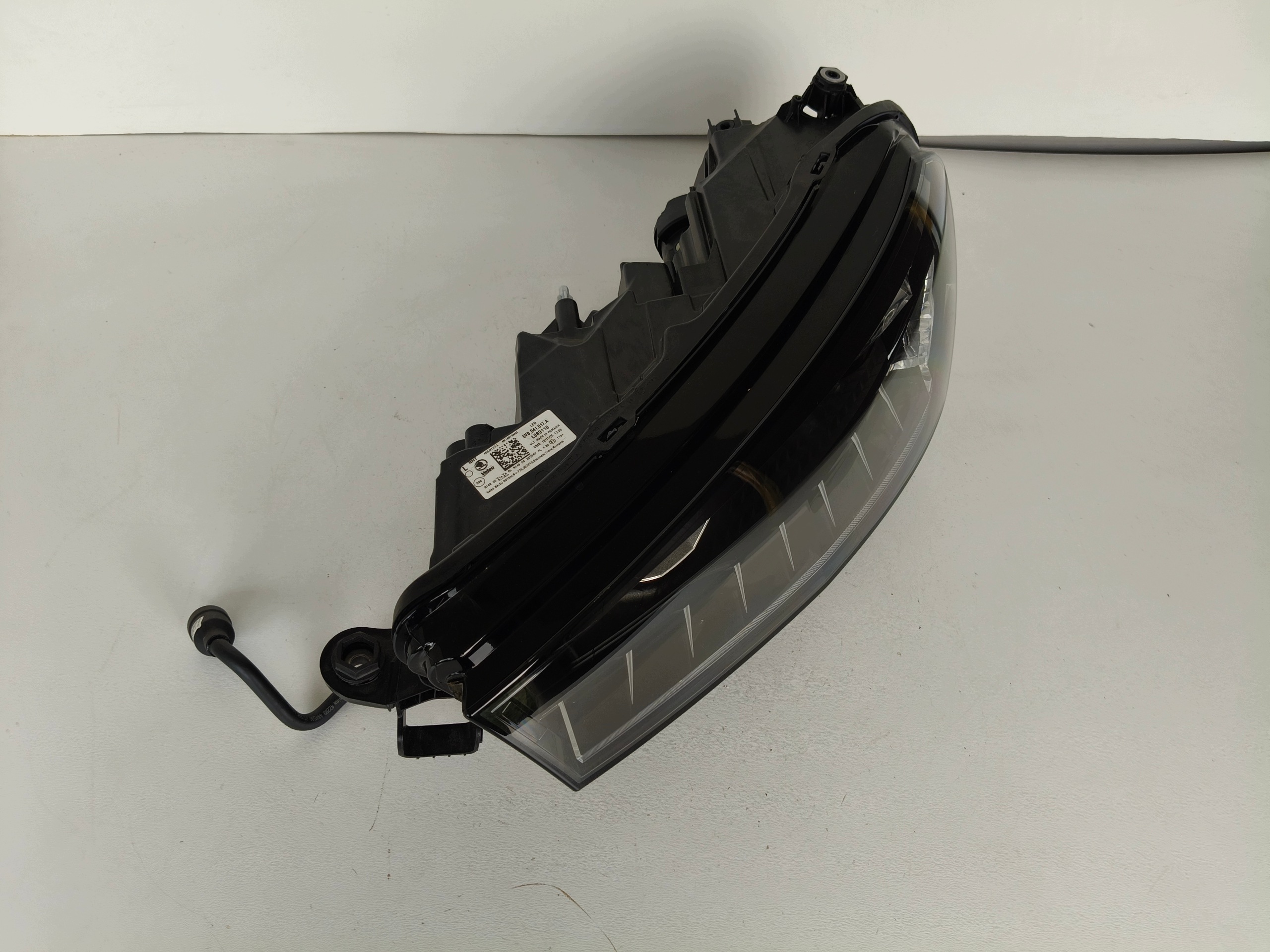 light left REFLEKTOR SKODA FABIA IV 4 6VA 20- FULL LED