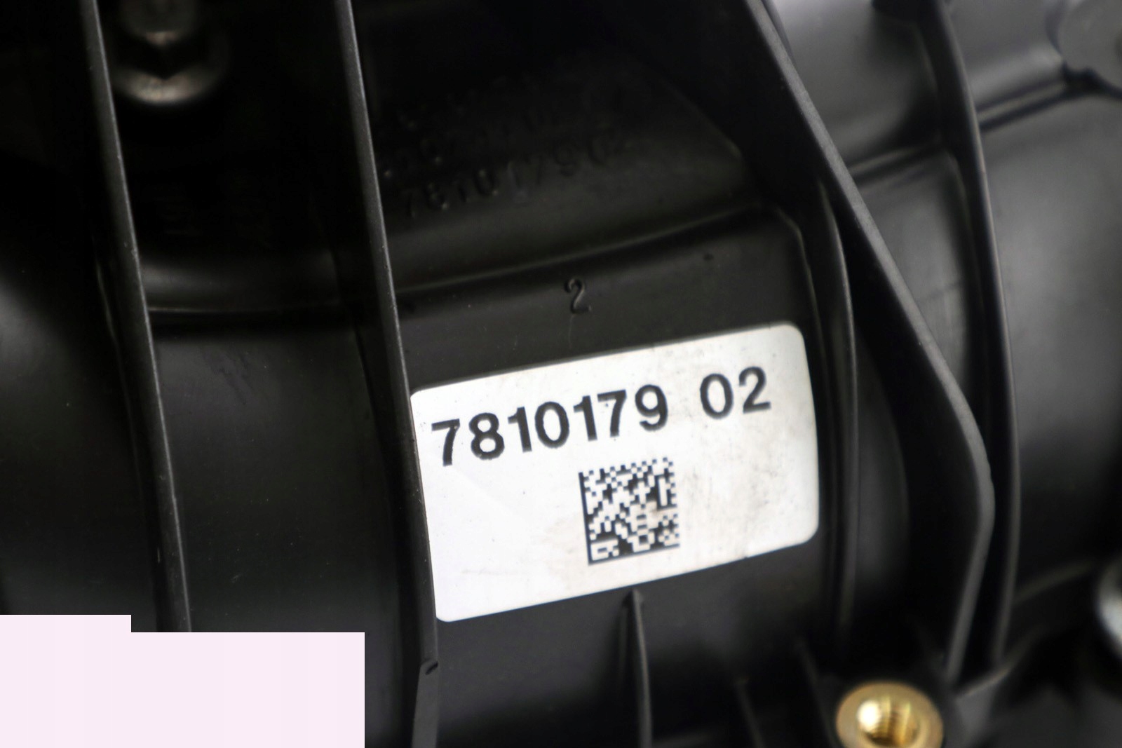 BMW E81 E87 E90 E91 N47 318d коллектор Впускный впускной 7798885