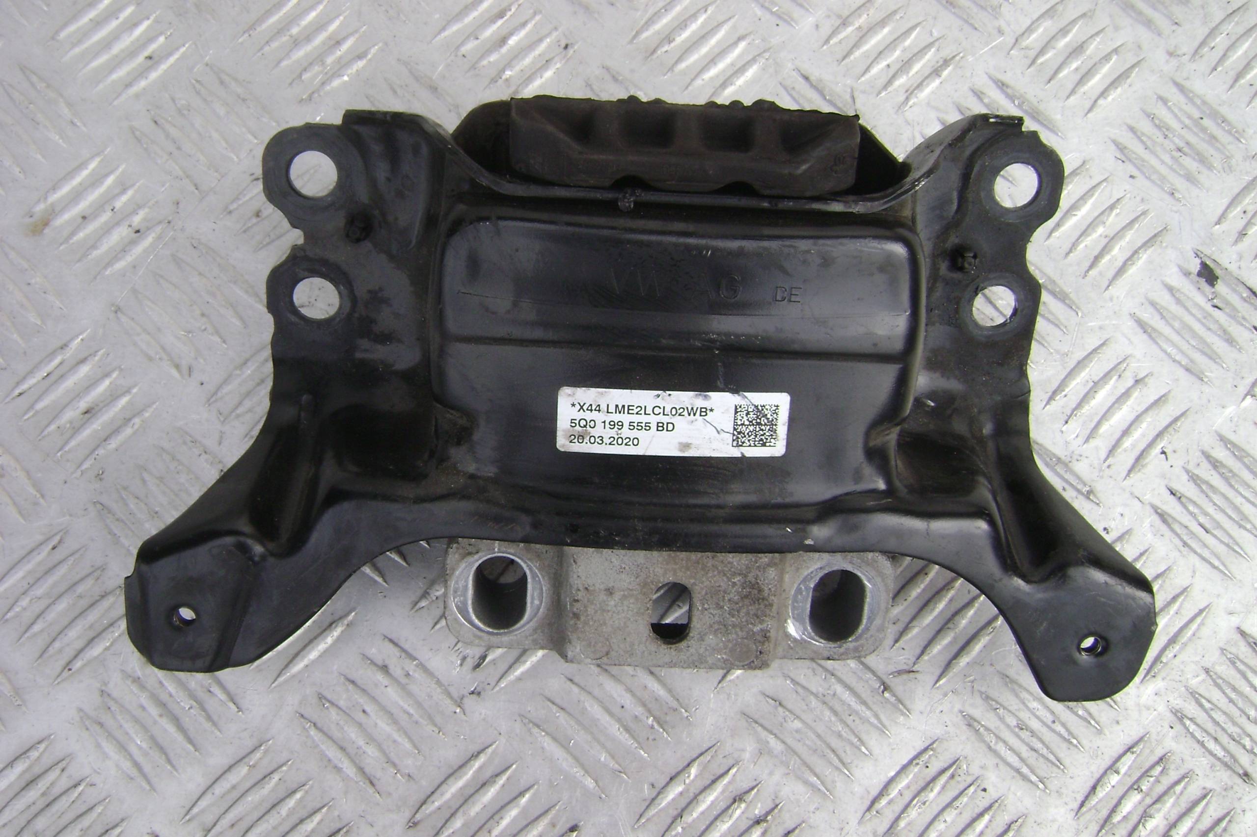 VW T-ROC-ПОДУШКА ДВИГУНА 5Q0199555BD