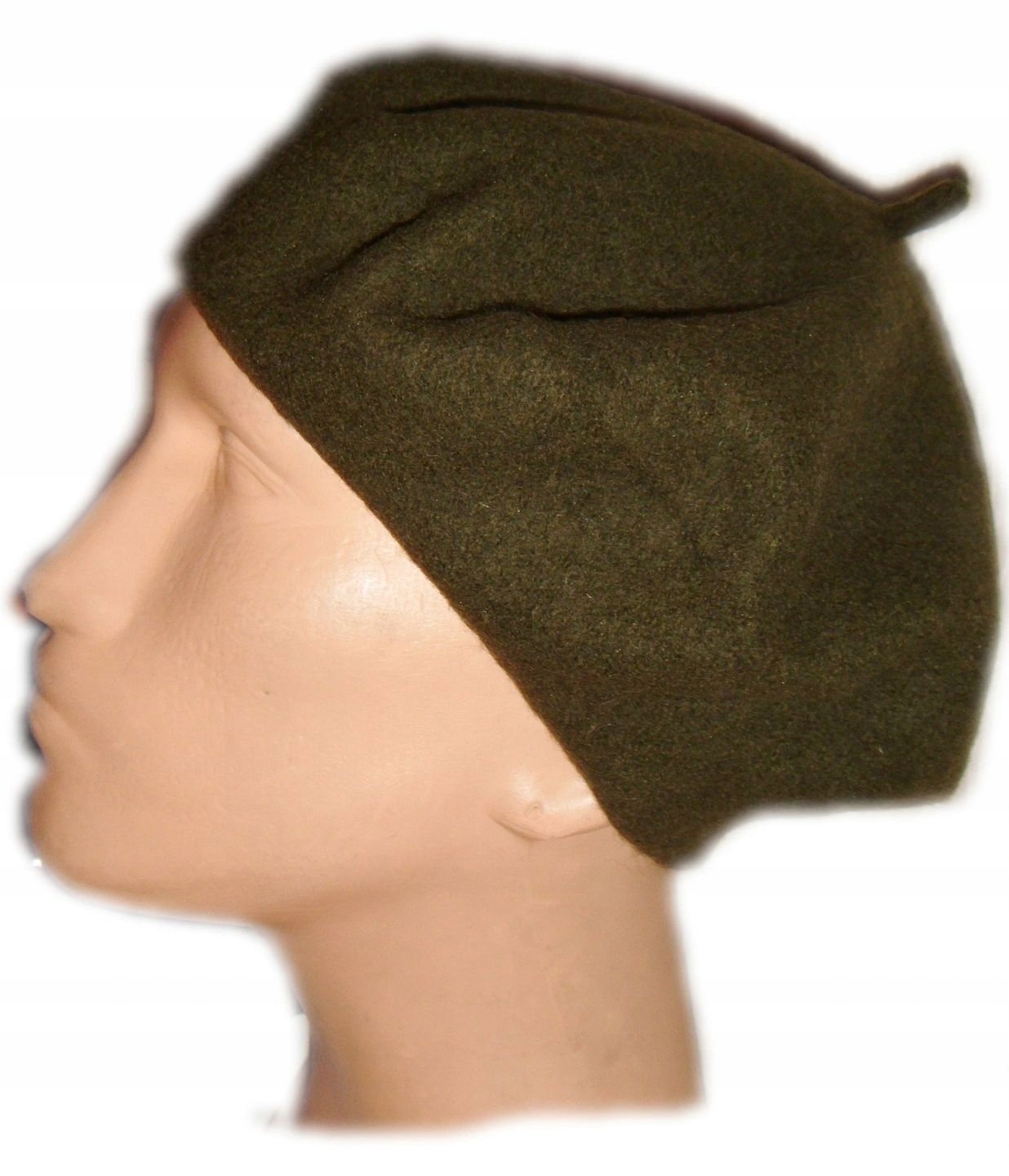 

Beret Damski Czapka Oliwka Wełna 90% rozm.56-58-60