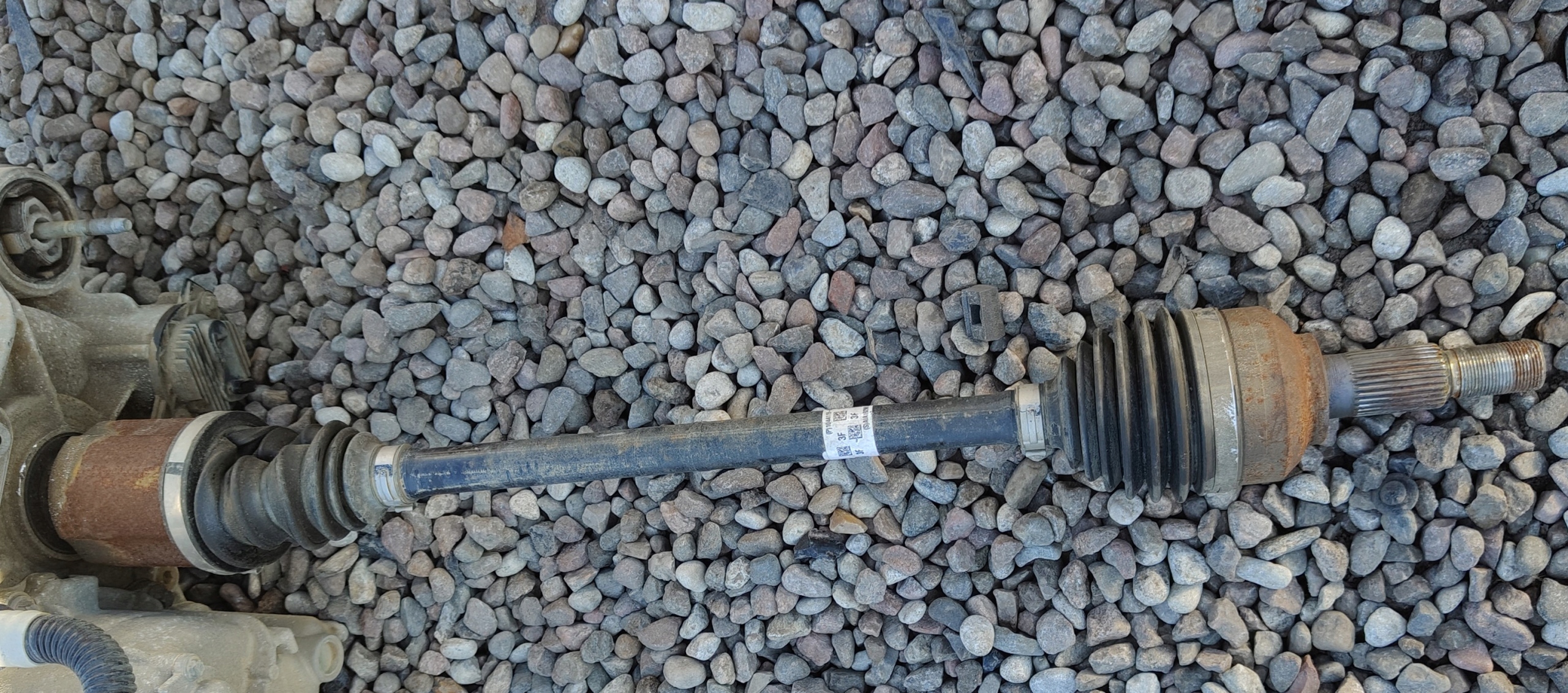 semi-axis front TESLA MODEL 3 1044119-00-D