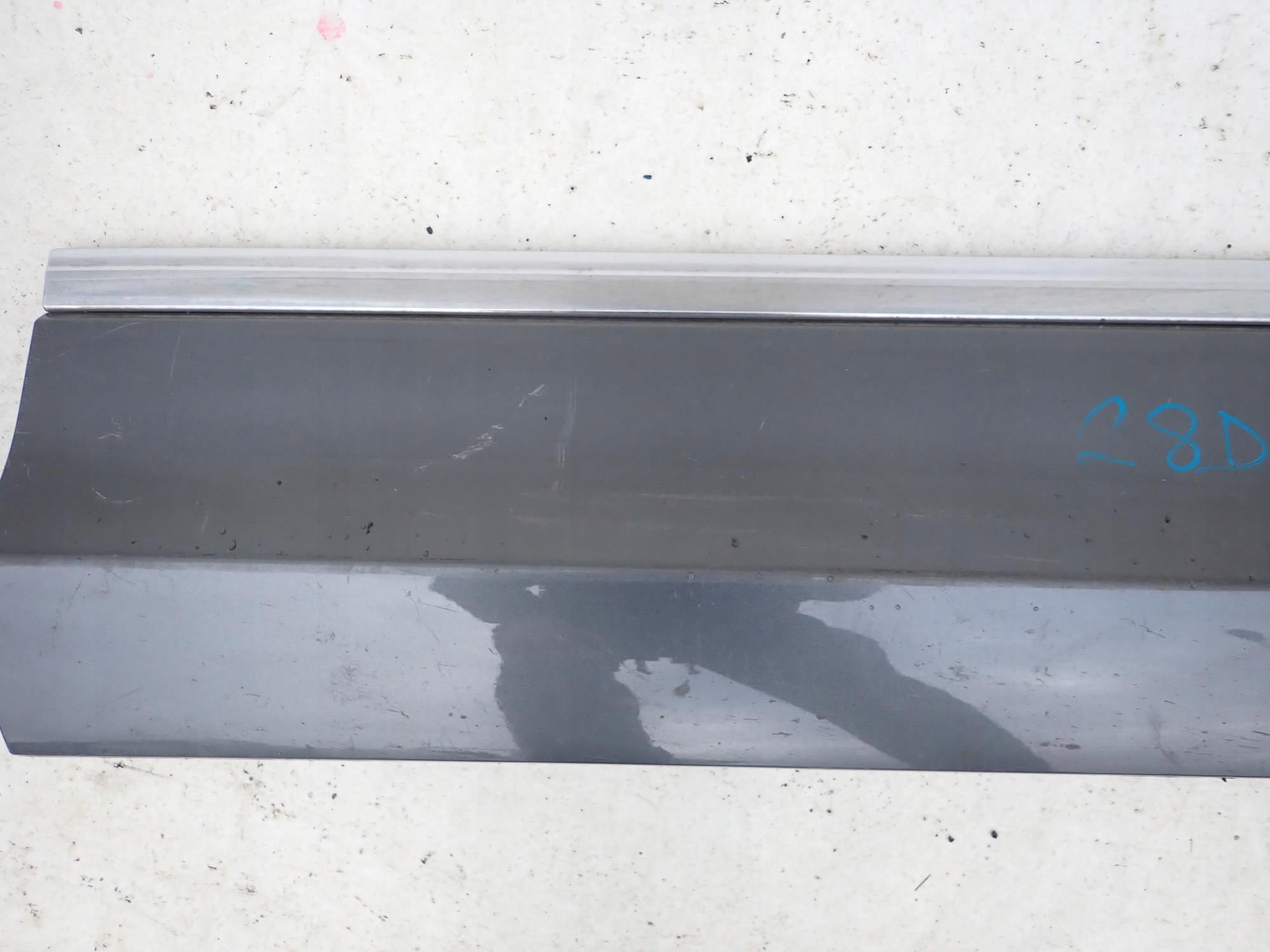 VW TIGUAN II 2 R-LINE 15- moulding door right front