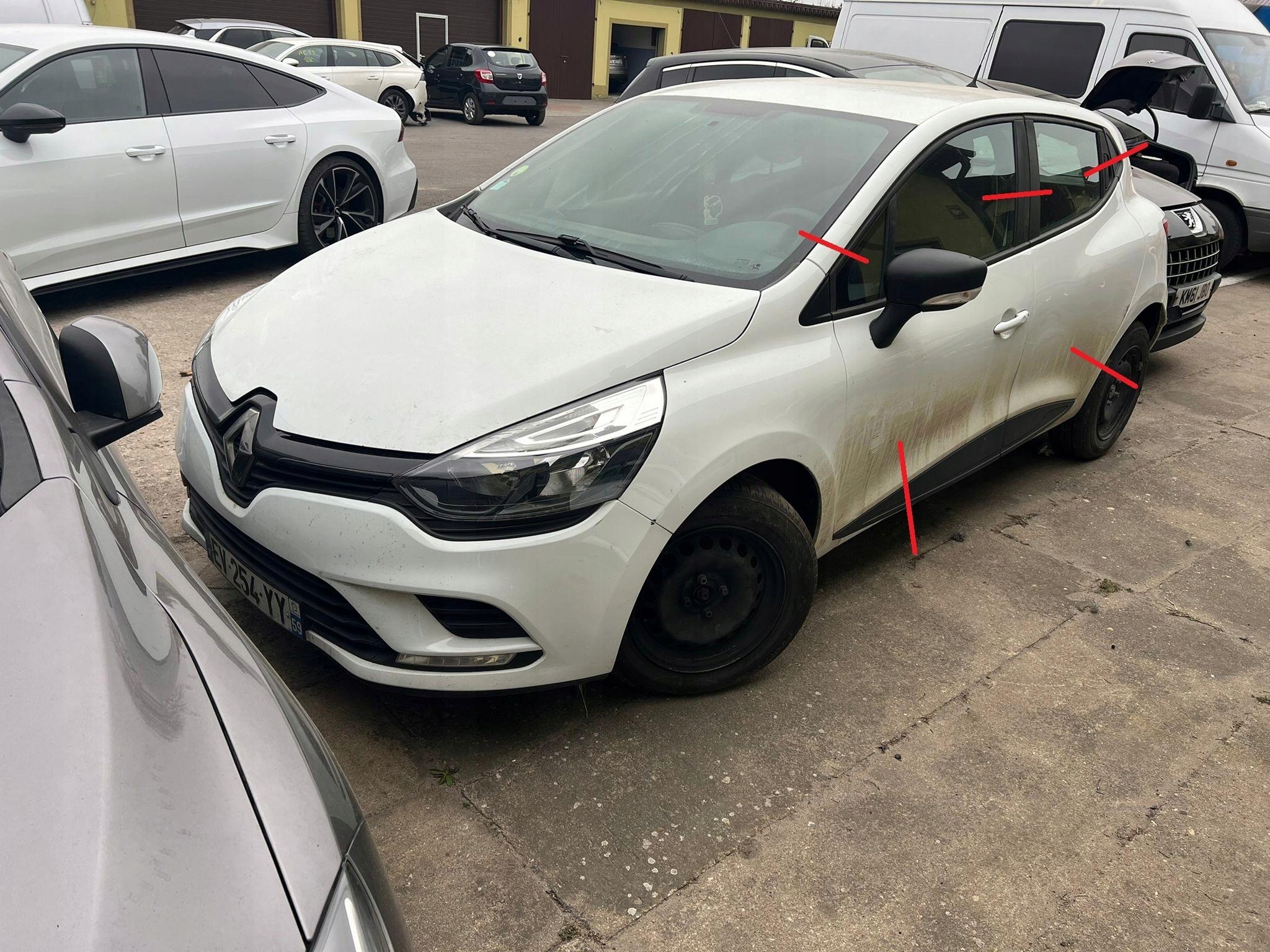 ĆWIARTKA PODŁUŻNICA LEWY PRZÓD RENAULT CLIO IV