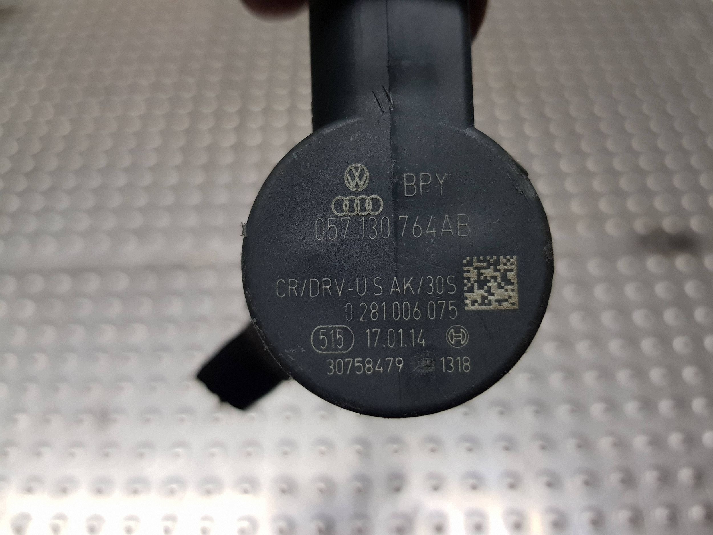 Rampe injection Capteurs 04L089B OCTAVIA III A3 8V LEON GOLF VII 2.0 TDI