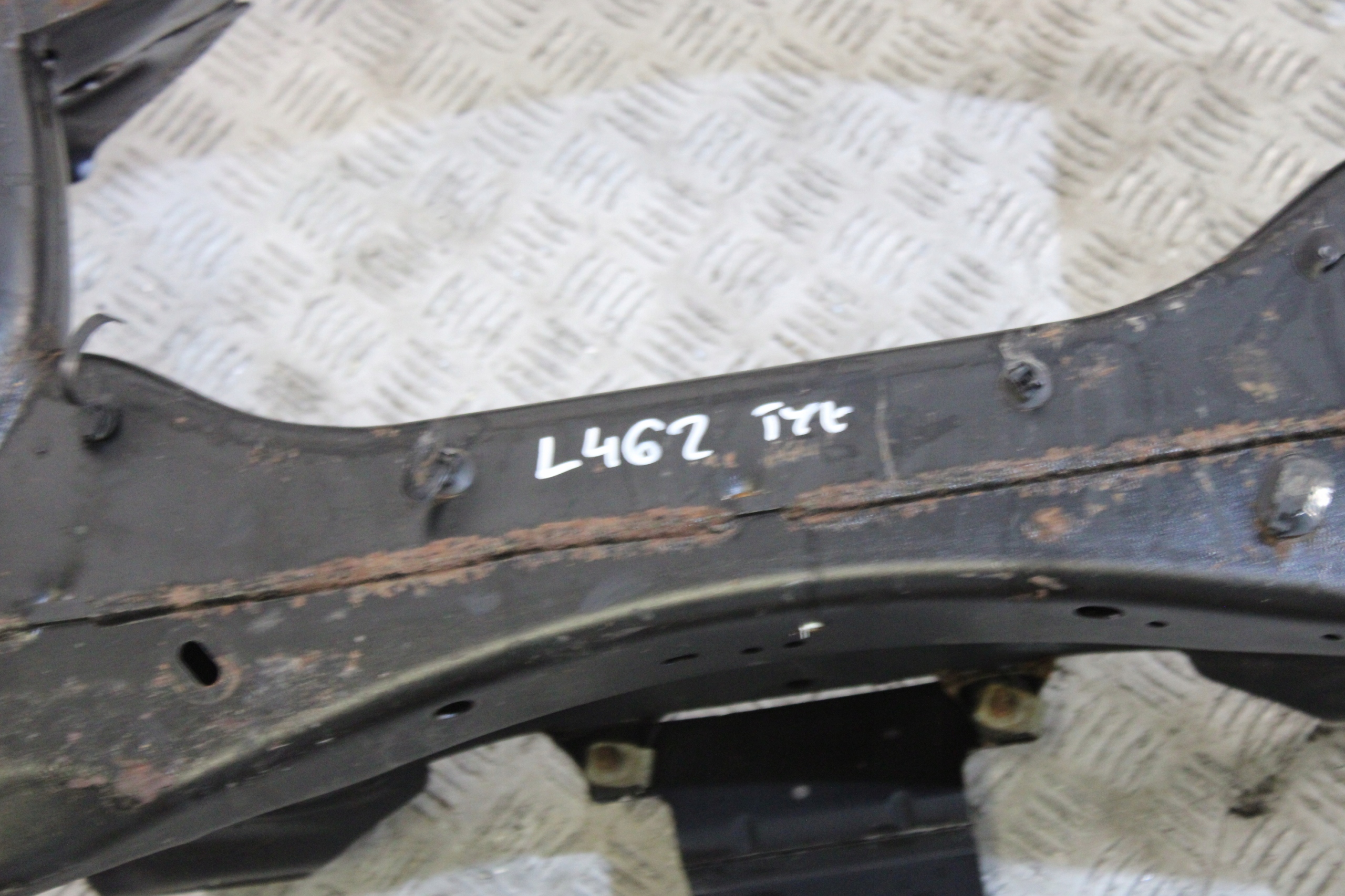 axle beam subframe axle beam rear part LAND ROVER DISCOVERY V 5 L462