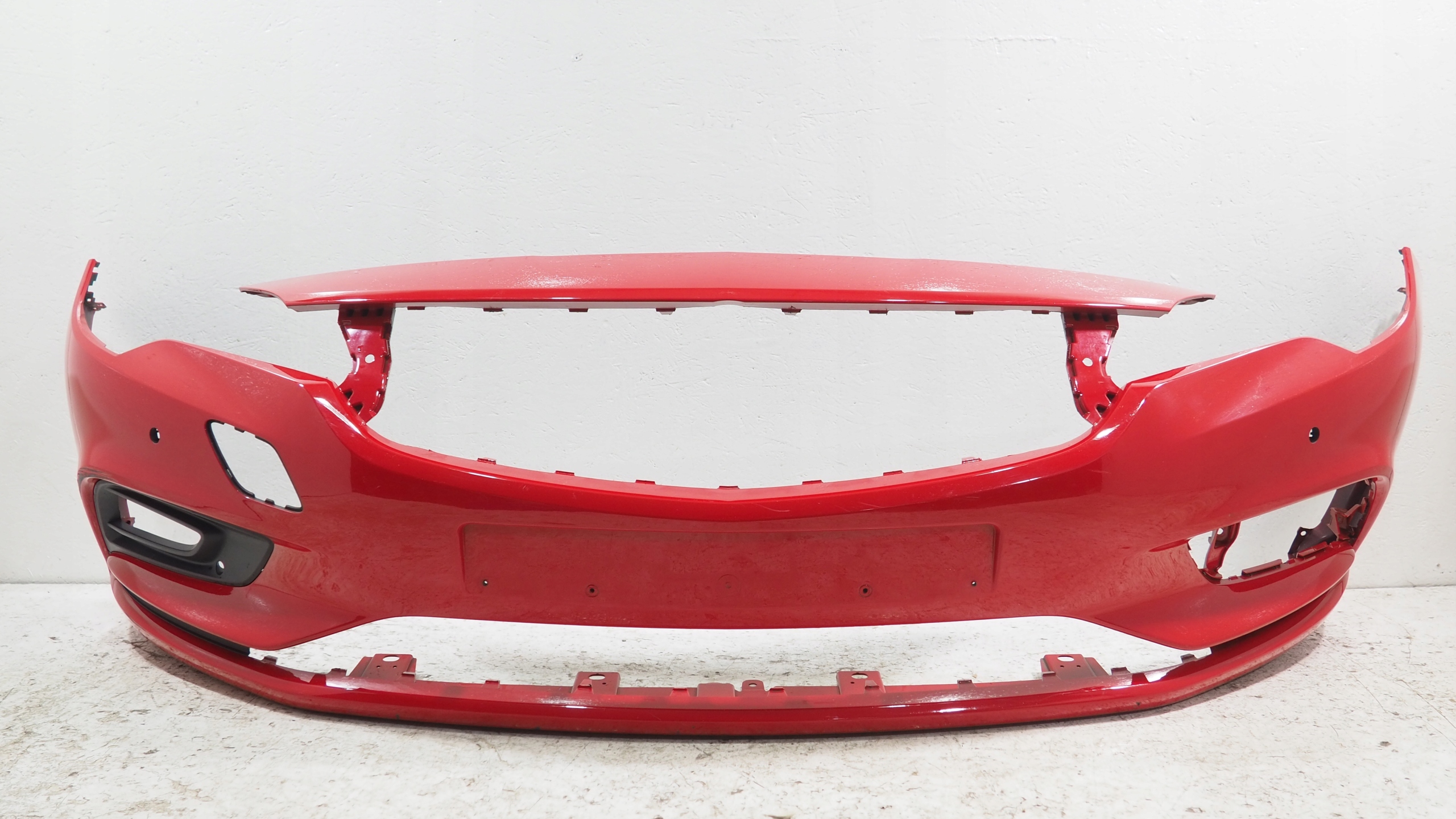 Opel Astra V K bumper front front 39052730