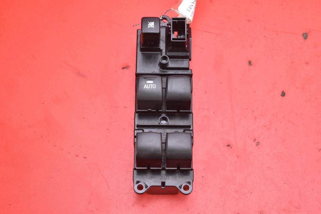 control panel of the window EU 8608A331 MITSUBISHI SPACE STAR 2 II LIFT 16-19