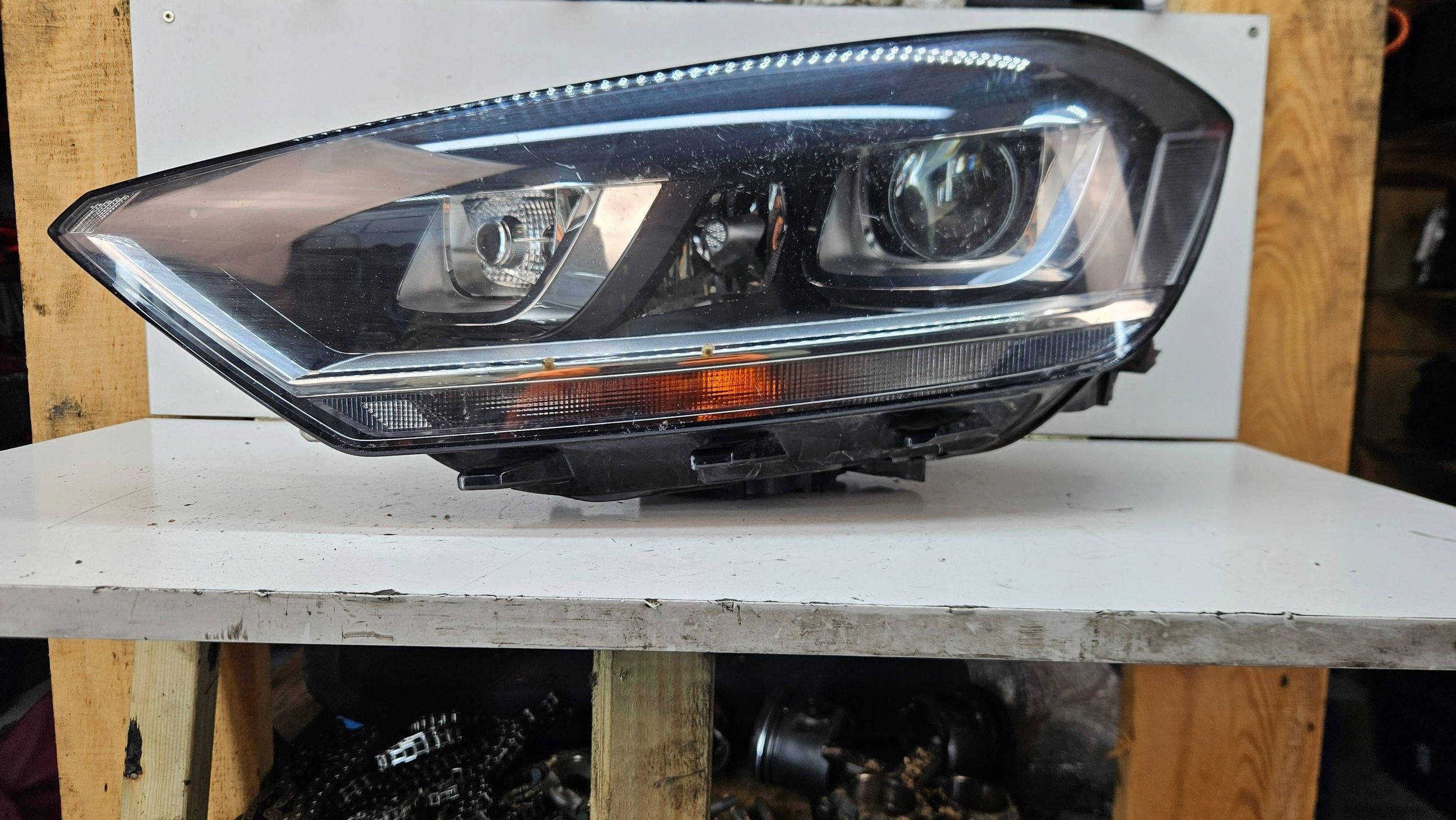 Volkswagen Golf Sportsvan 510 517 xenon left light front front reflektor