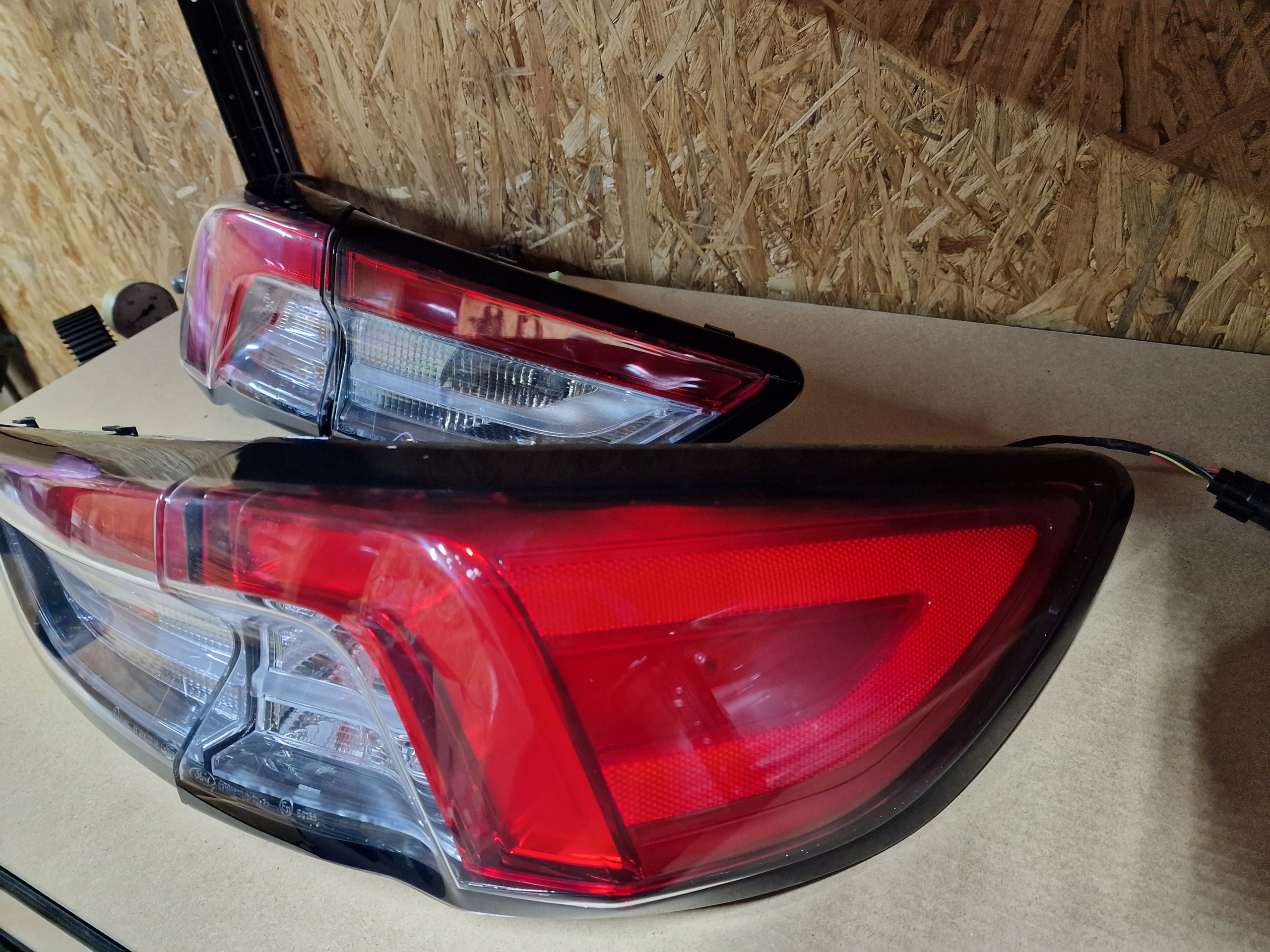 Ford Kuga III Mk3 Rückleuchte LV4B13404BDLV Rearlamp - Thumbnail 1