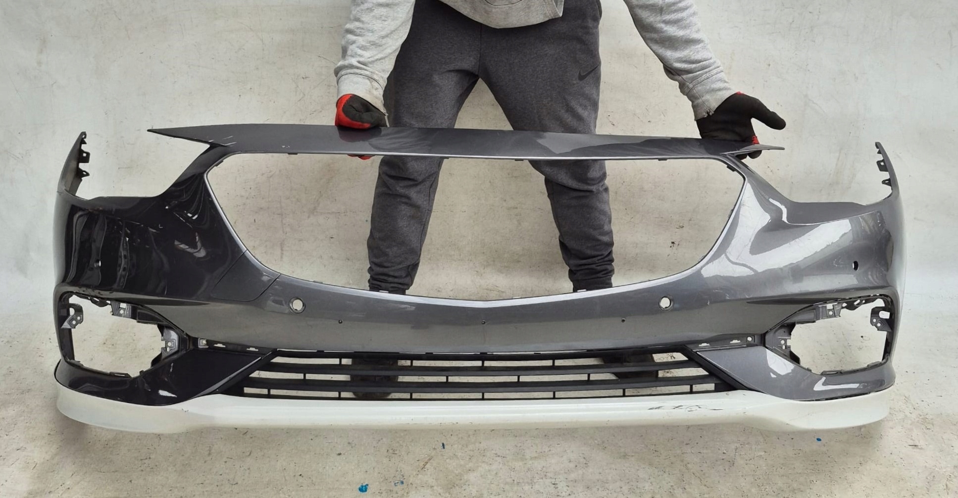 OPEL INSIGNIA B OPC-LINE 17- bumper front front PDC 39136417