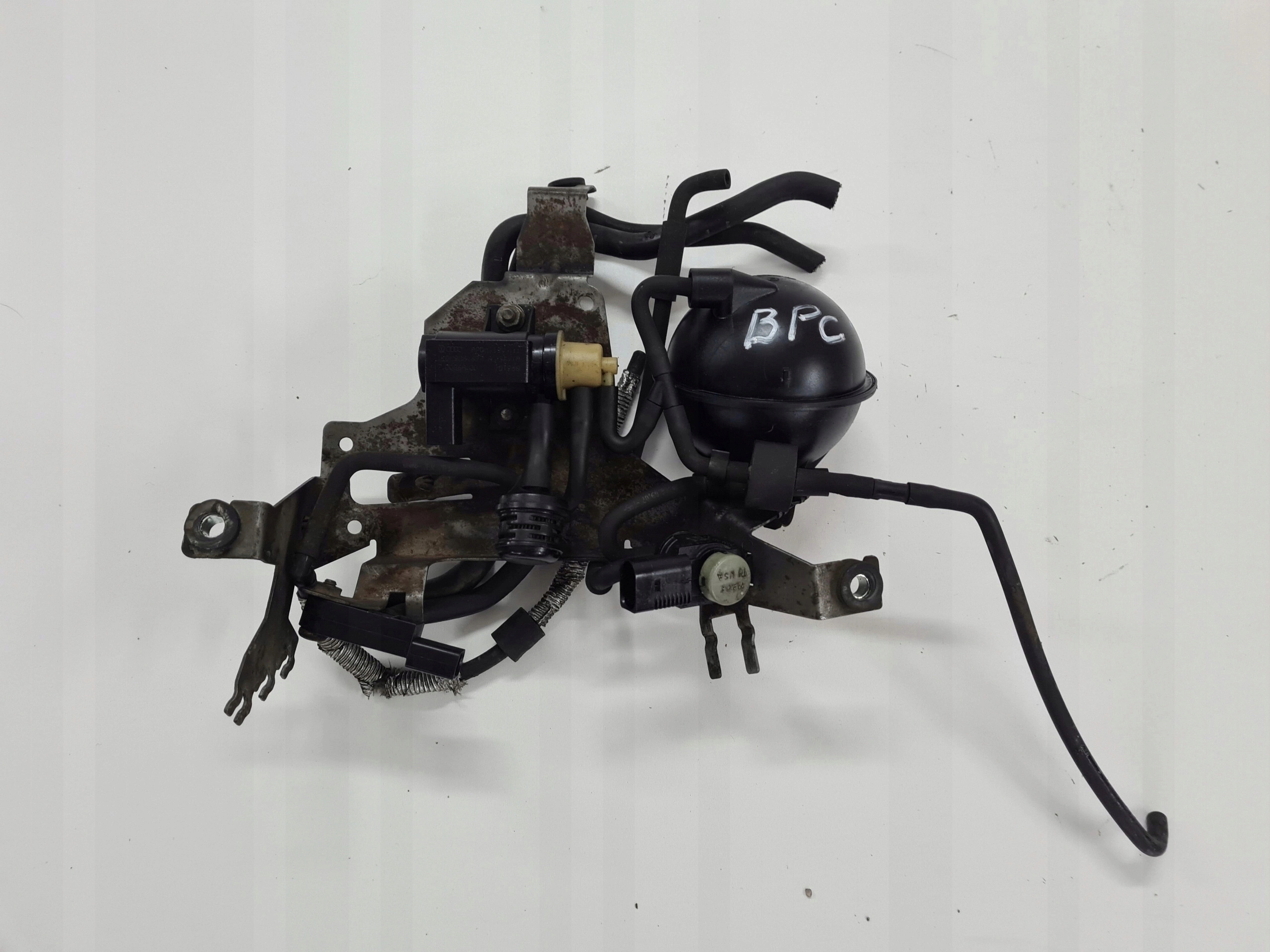 1K0906627A 054129808 - вакуумний клапан груша VW T5 2.5 TDI BPC