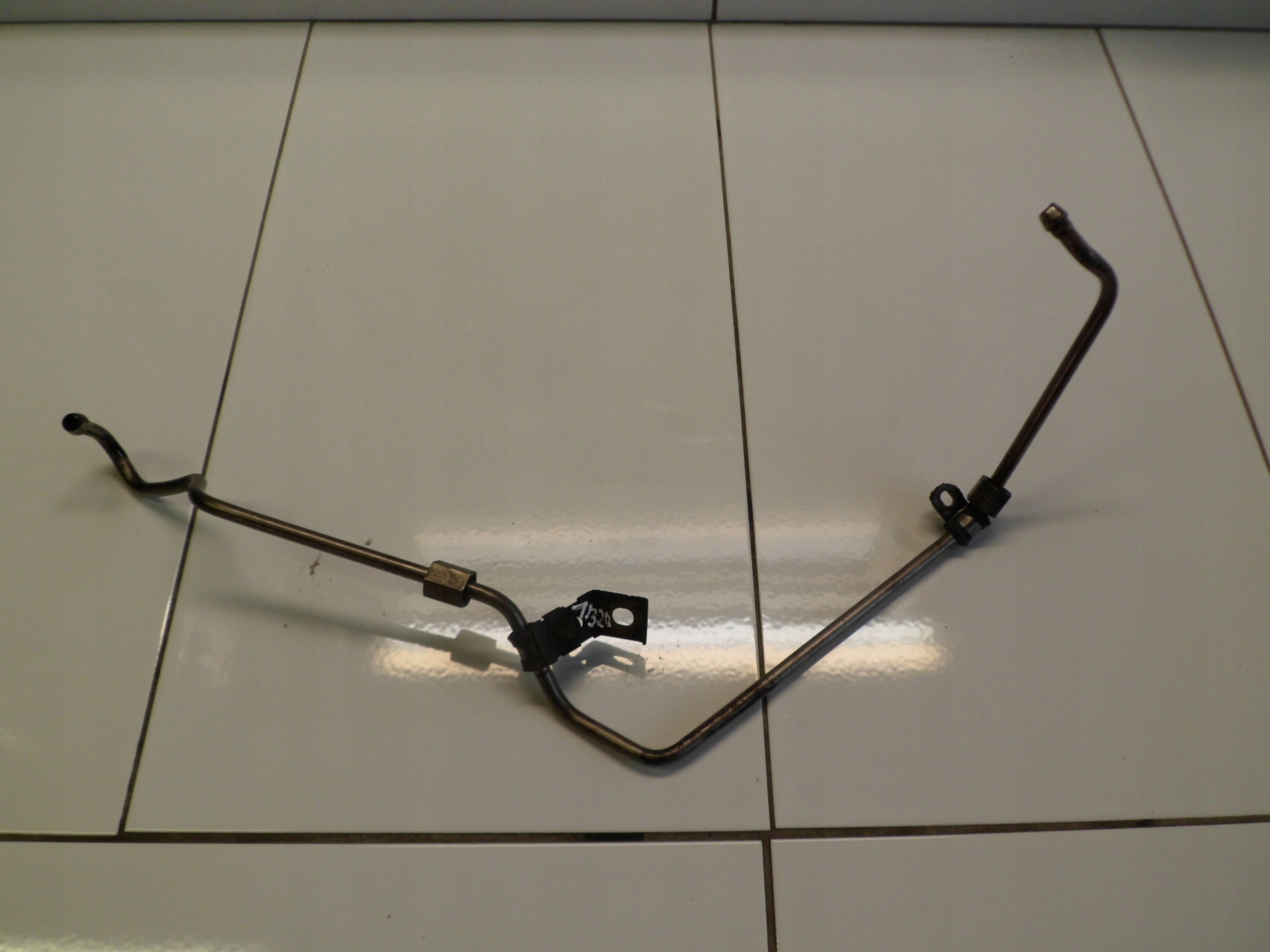 AUDI A4 B7 A6 C6 2.0TDI BRD trubka oleje TURBINY