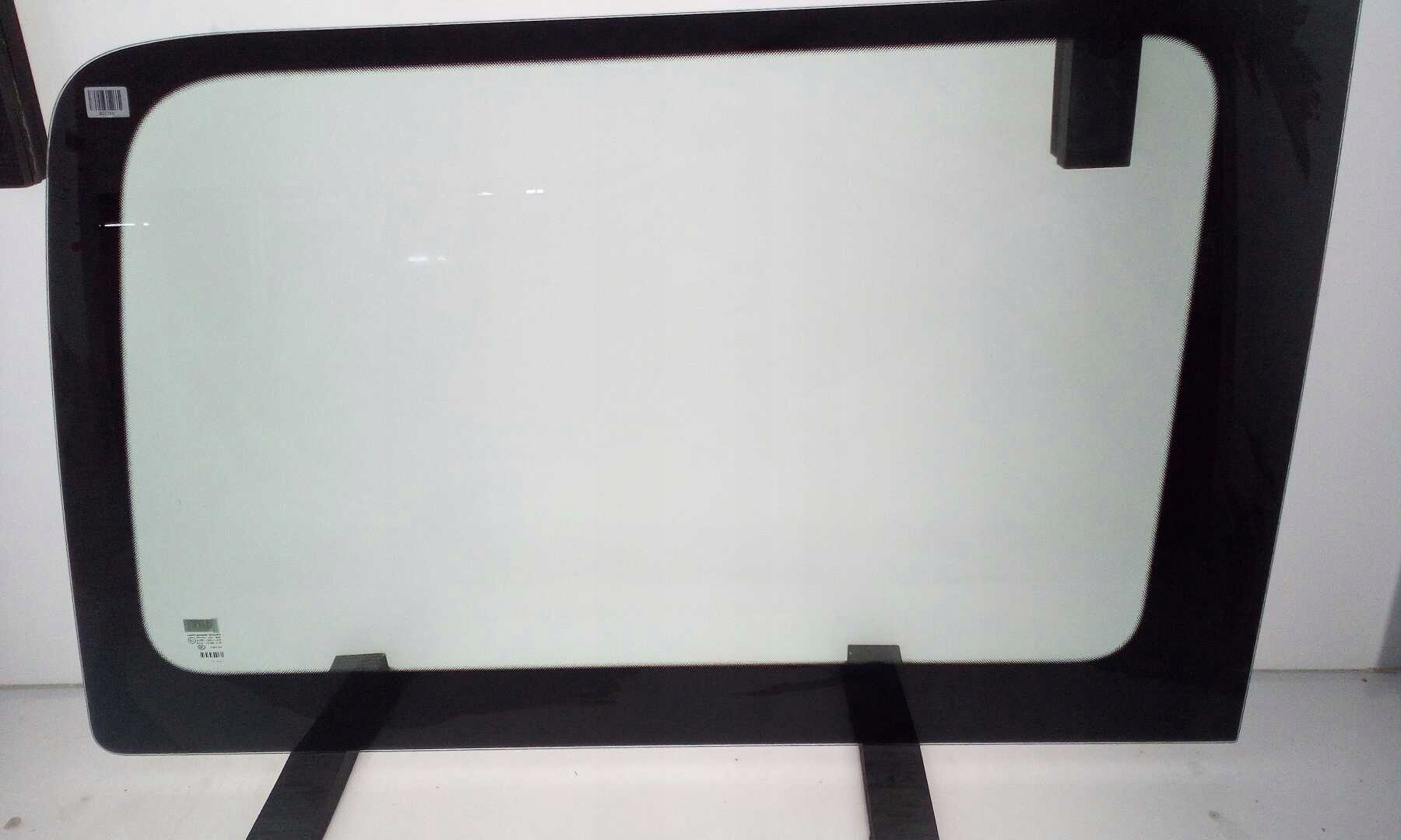 B27348 - СКЛО БОКОВЕ ЛІВЕ ТРЕТЄ MERC SPRINTER WB432 06-