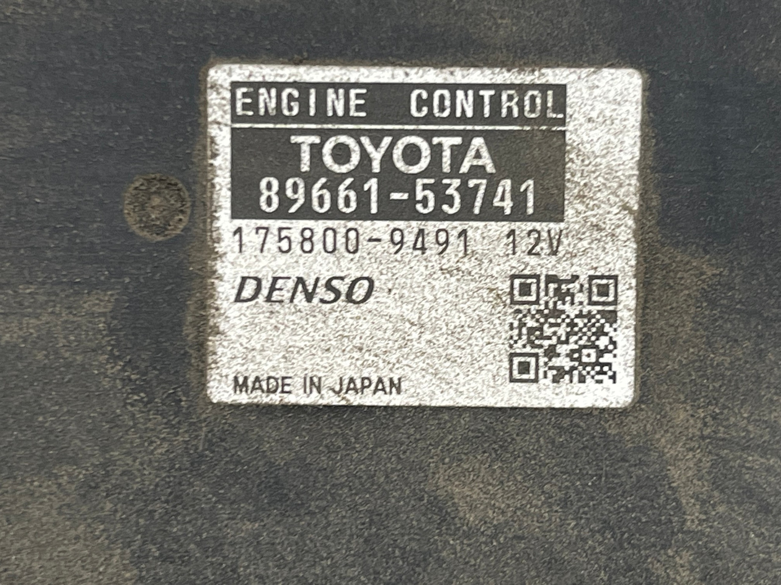 computer of the engine control unit LEXUS IS 220D 89661-53741