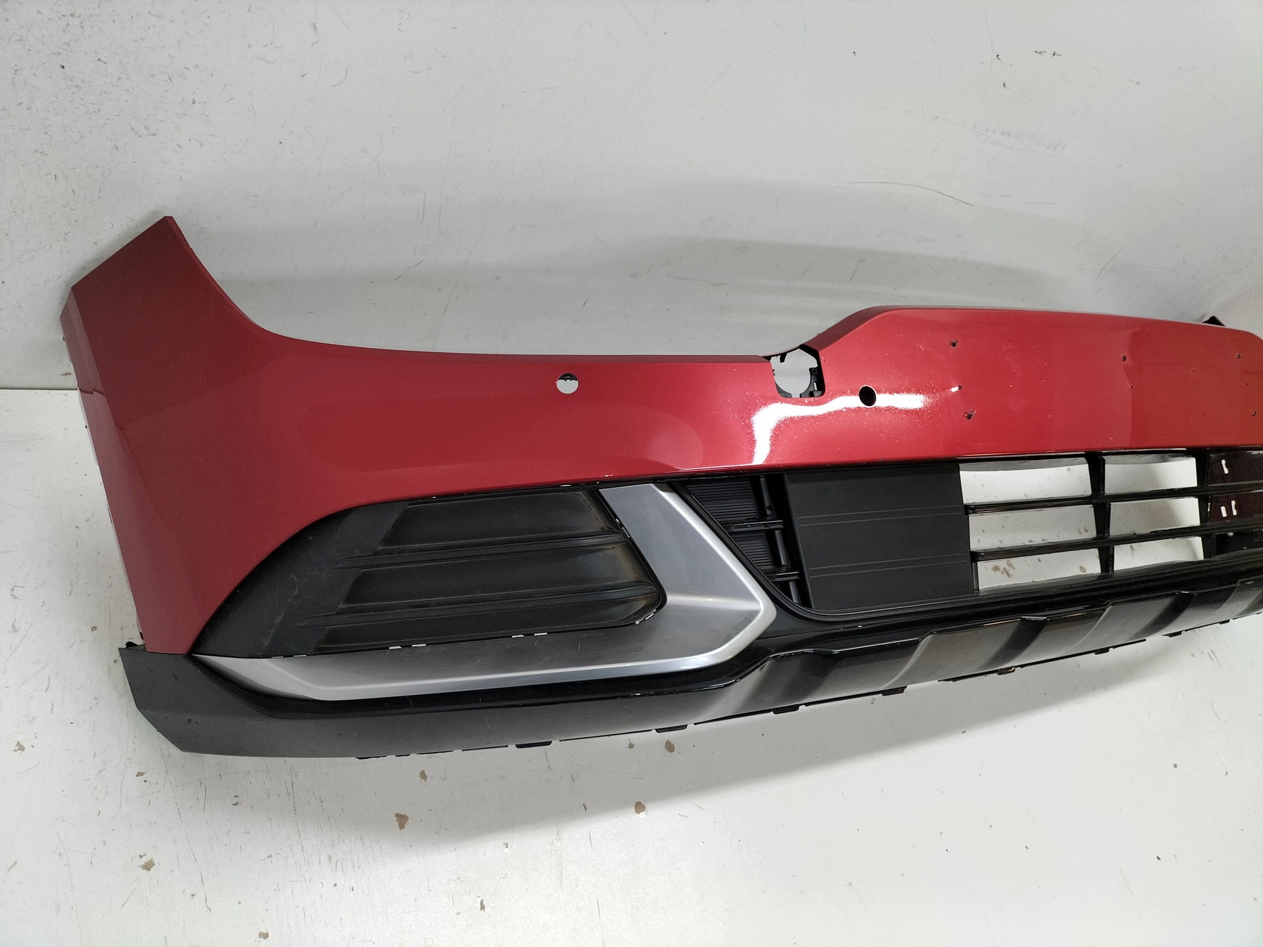 front bumper front KIA SPORTAGE 5 V 21-25 wersja below sensors PDC