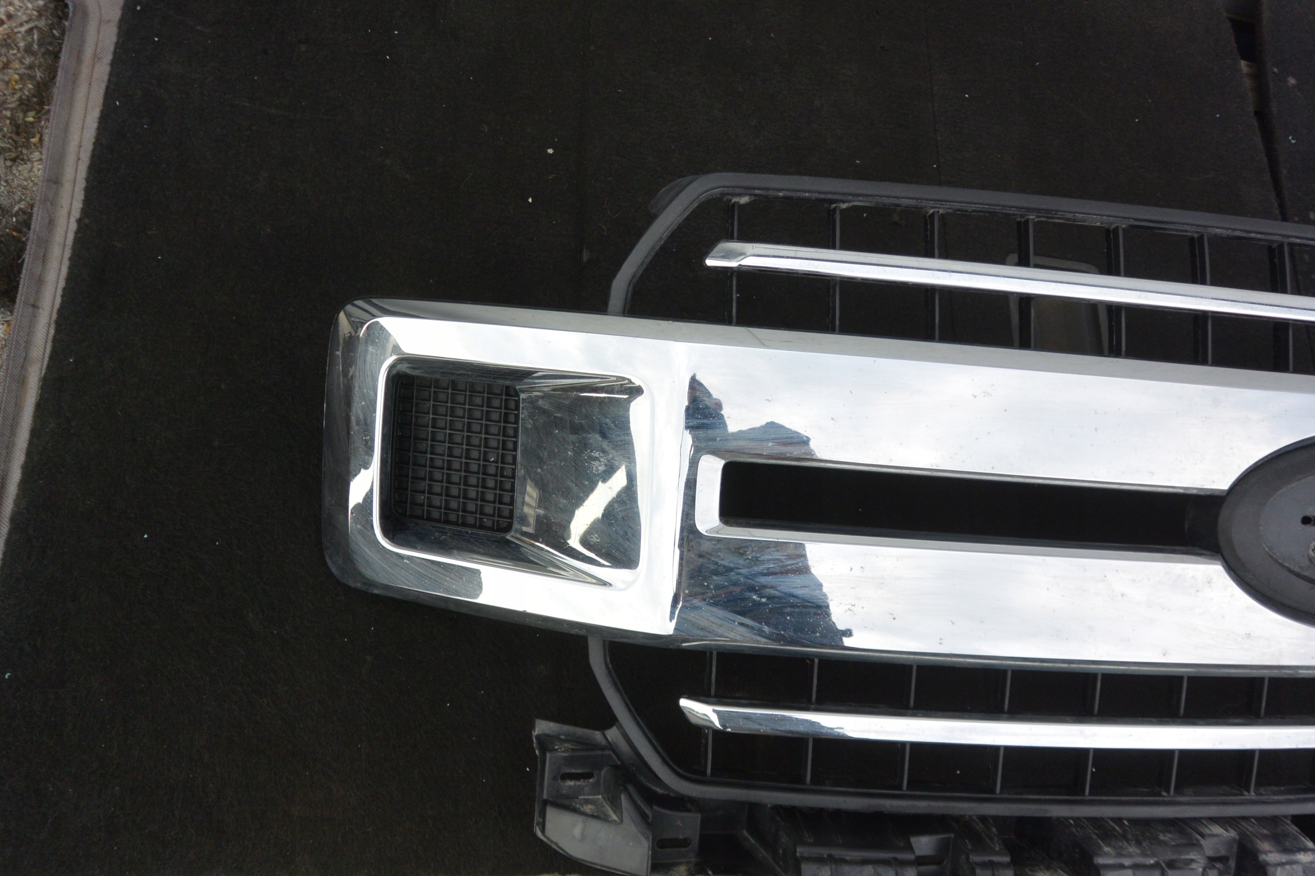 maska nárazníku předek FORD F150 18-20
