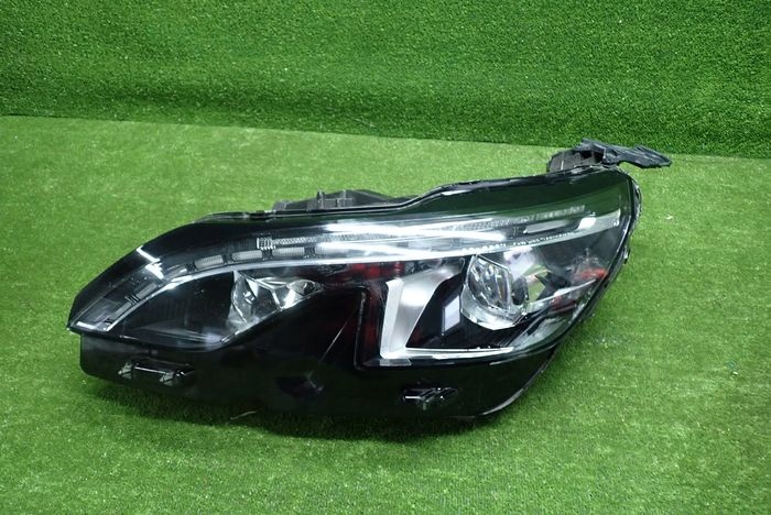 PEUGEOT 3008 5008 II FULL LED 16- reflektor left light left