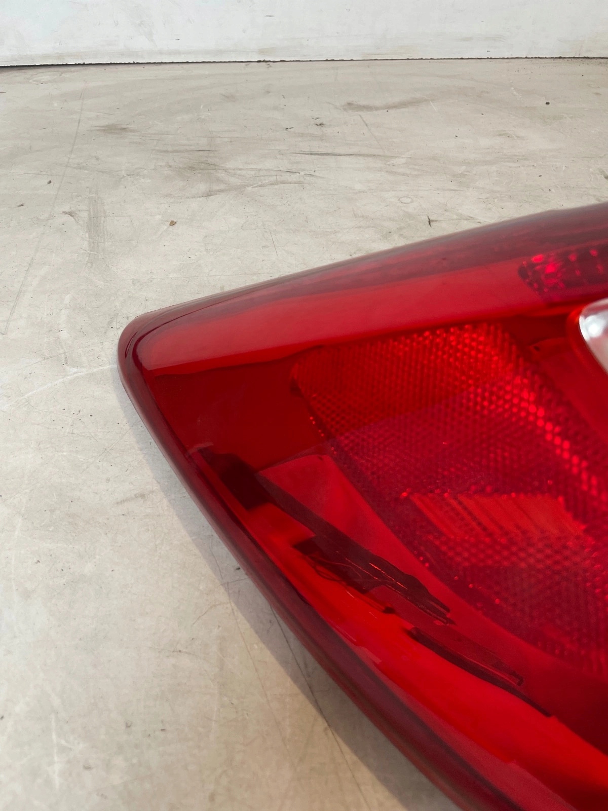 damaged light rear part rear left Kia Sportage III