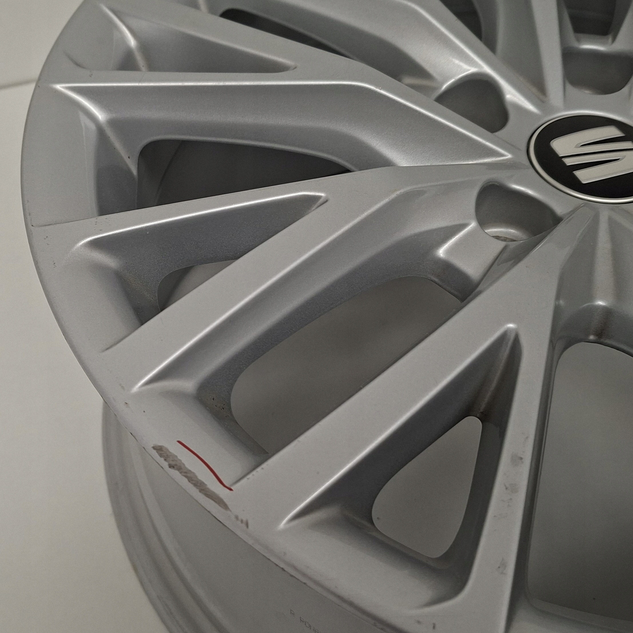SEAT LEON 17" 5FA601025B disk hliníkový