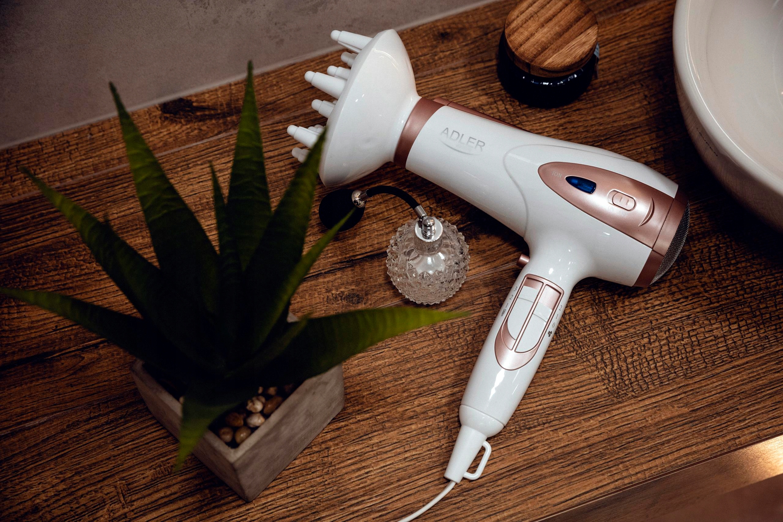 Mocna Suszarka Do Włosów Jonizacja Dyfuzor Filtr Zimny Nadmuch Moc 2400 W Model AD2248