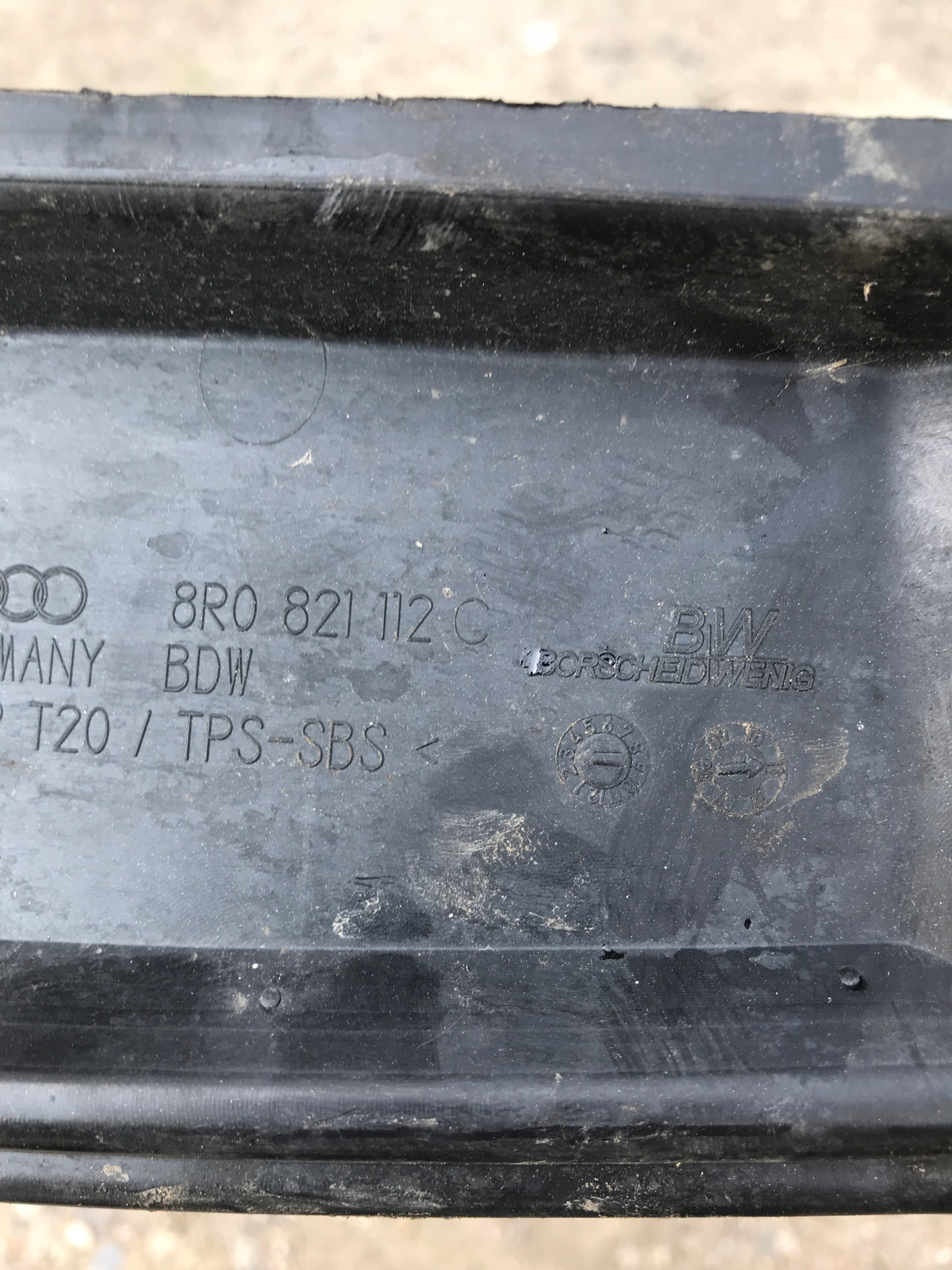 Insonorisation Aile Droit AUDI Q5 8R0821112C