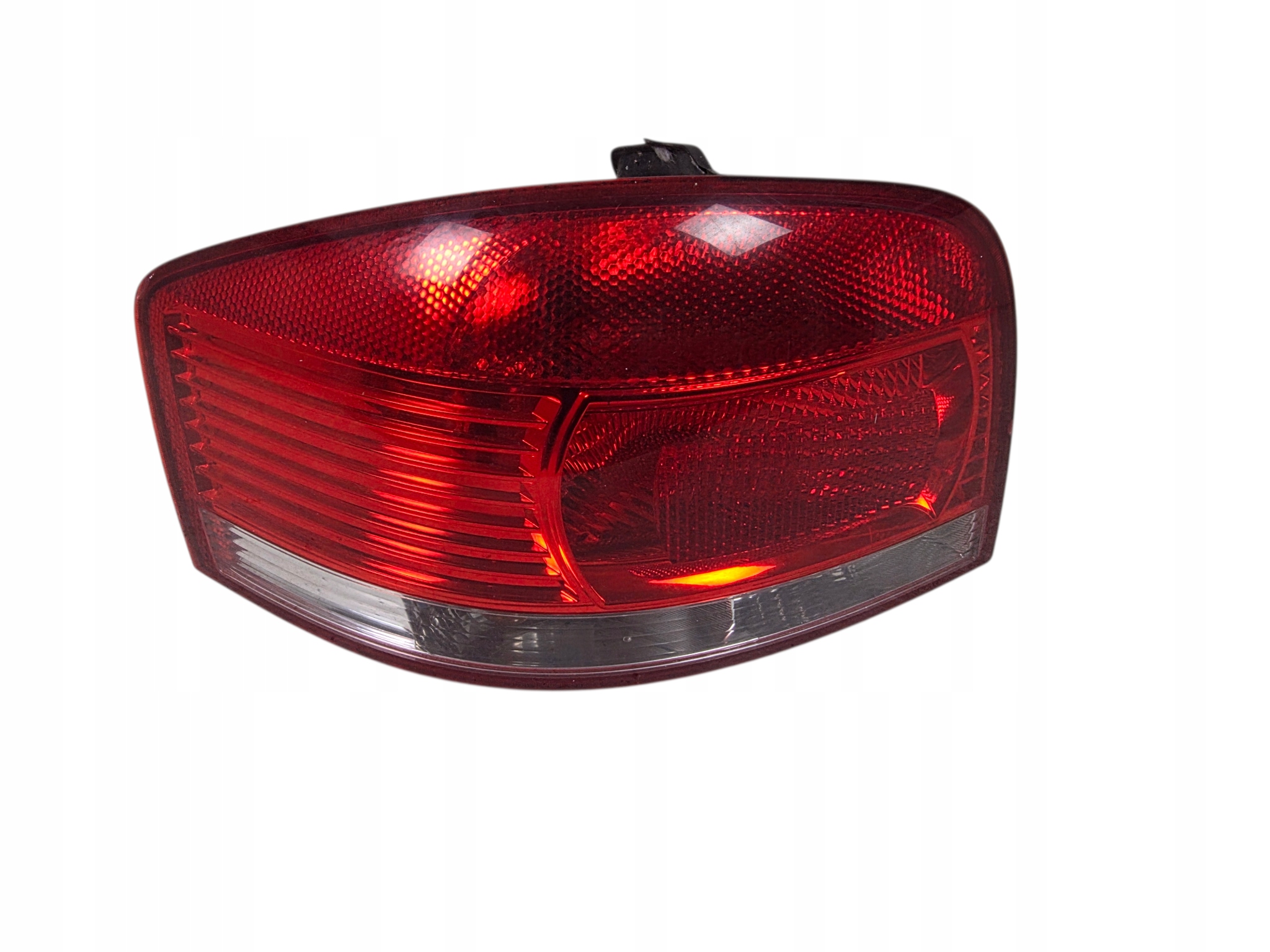 AUDI A3 8P0945095A light rear left (1) ORG.