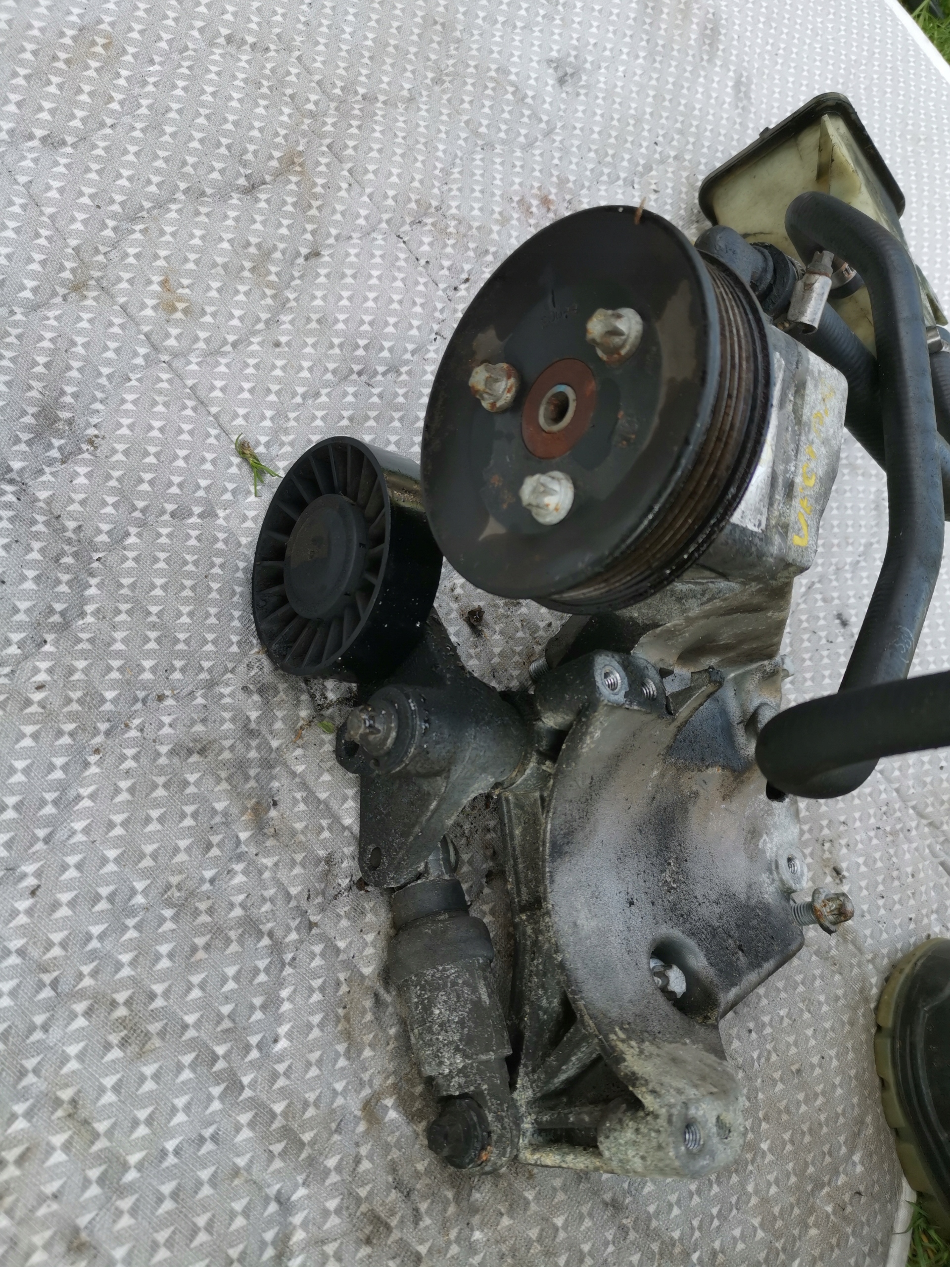 Pompa servosterzo supporto OPEL VECTRA B 2,0dti 2,0 diesel