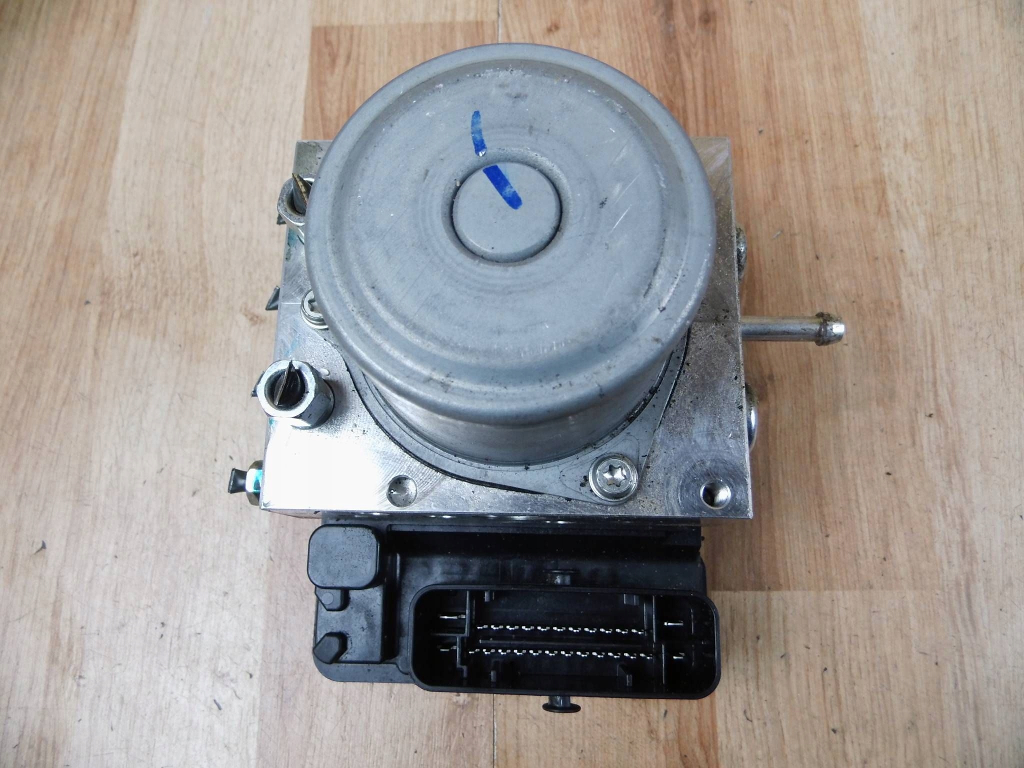 Nissan Leaf II ZE1 Pompe ABS 476605SH5C