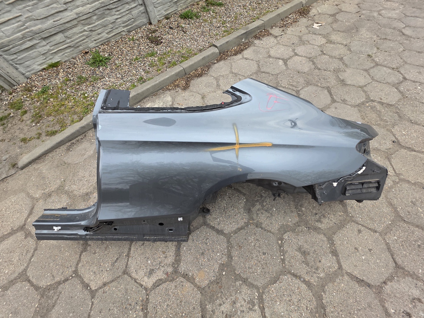 fender rear left quarter MERCEDES C class C205 COUPE original