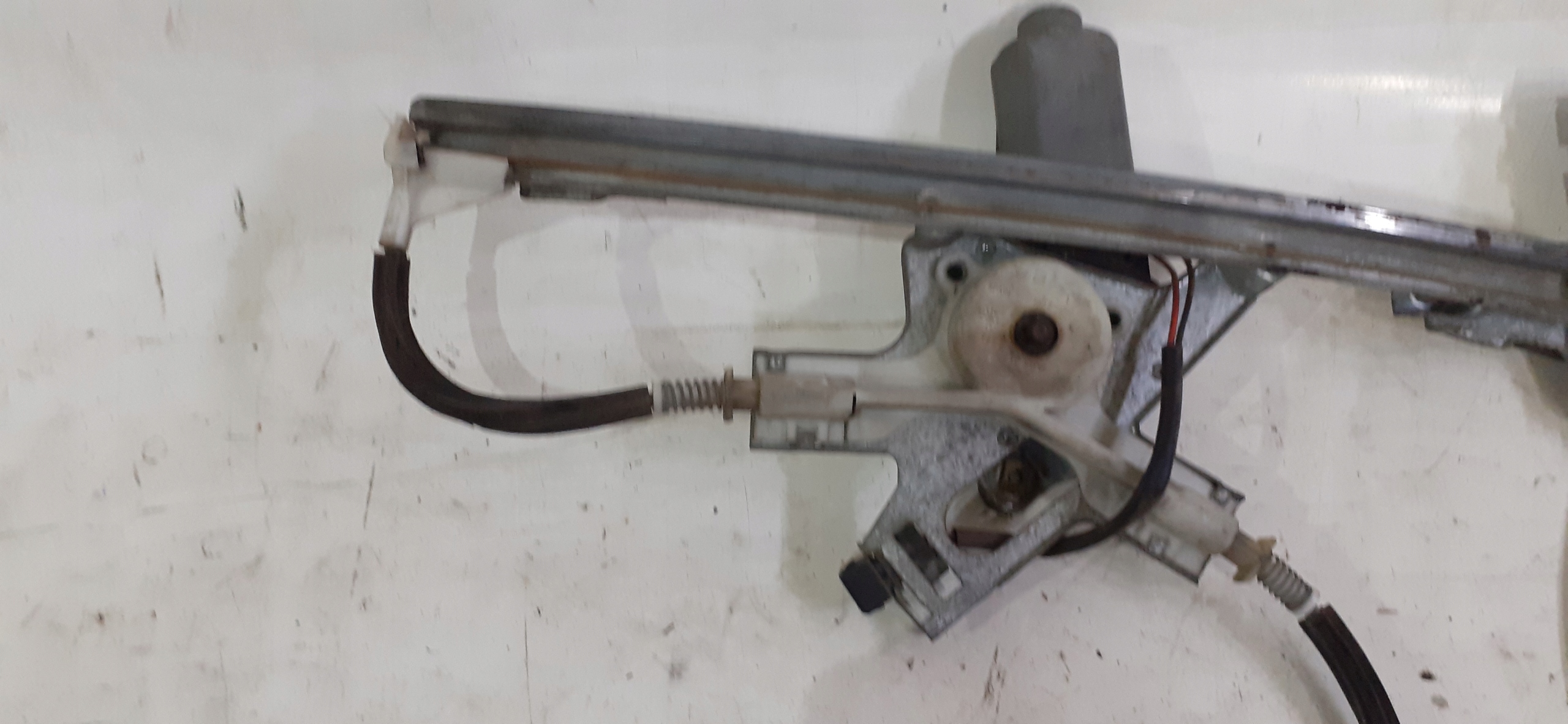 window regulator front left SEAT INCA 96