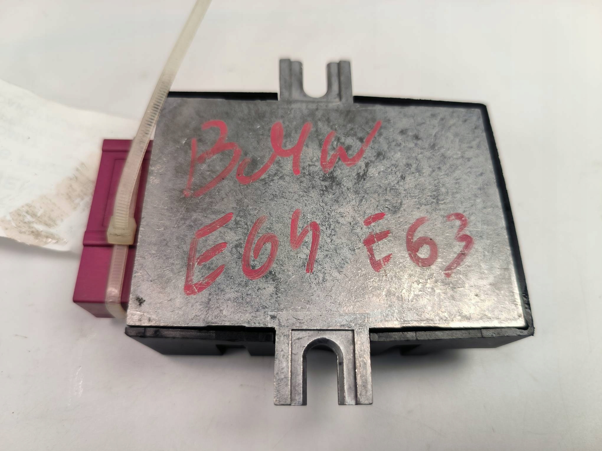 Module POMPY Carburant 060201942 3.0 BMW E64