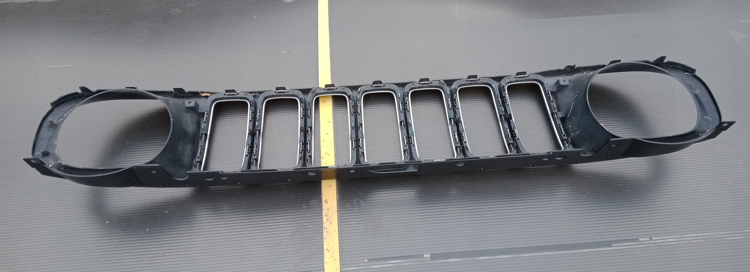 Jeep Renegade BU Kühlergrill FRONTGRILL Kühlergitter 52088680 - Thumbnail 4