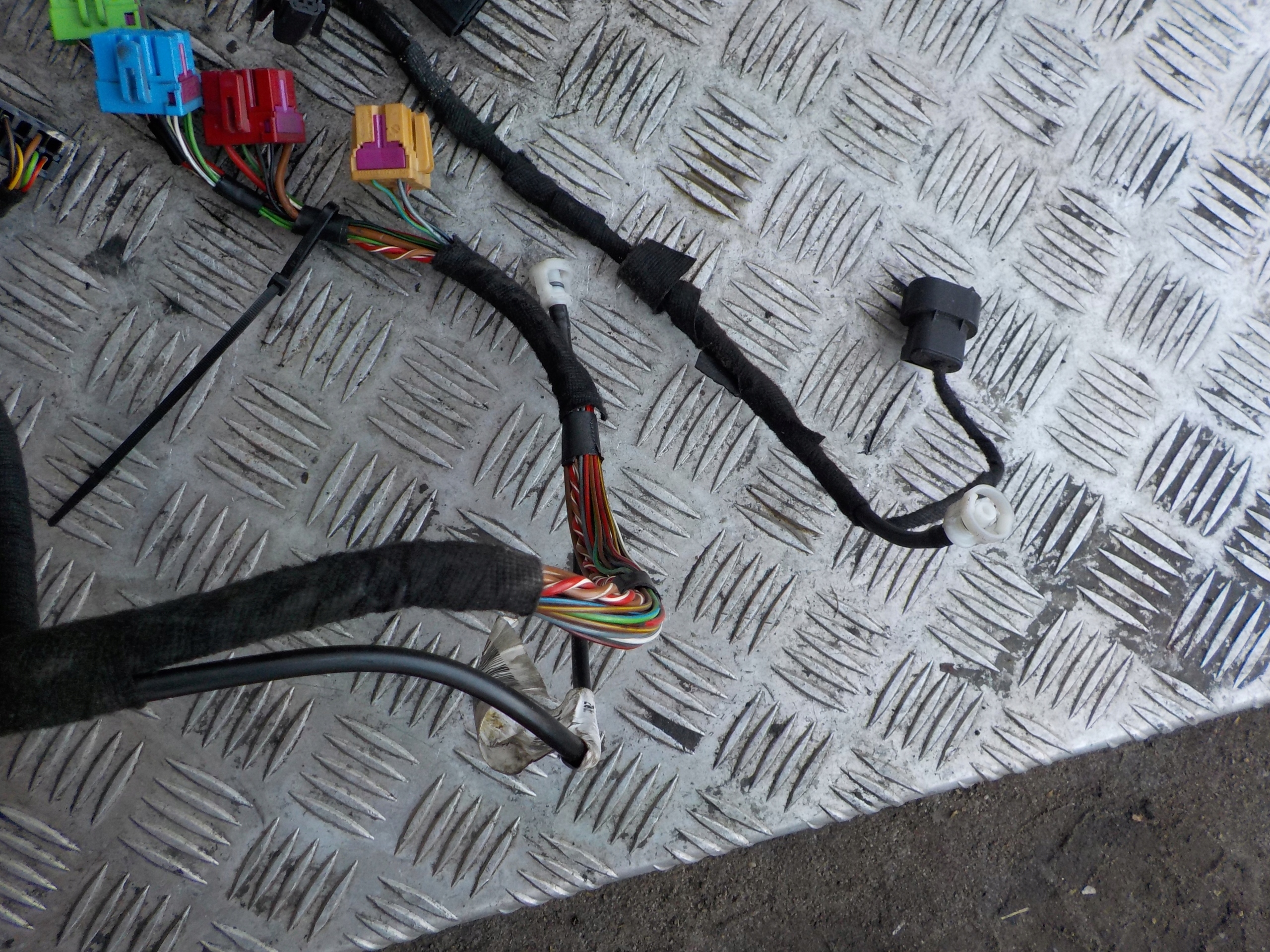 AUDI A3 LIFT bundle door KOSTKI 8L1971035BP