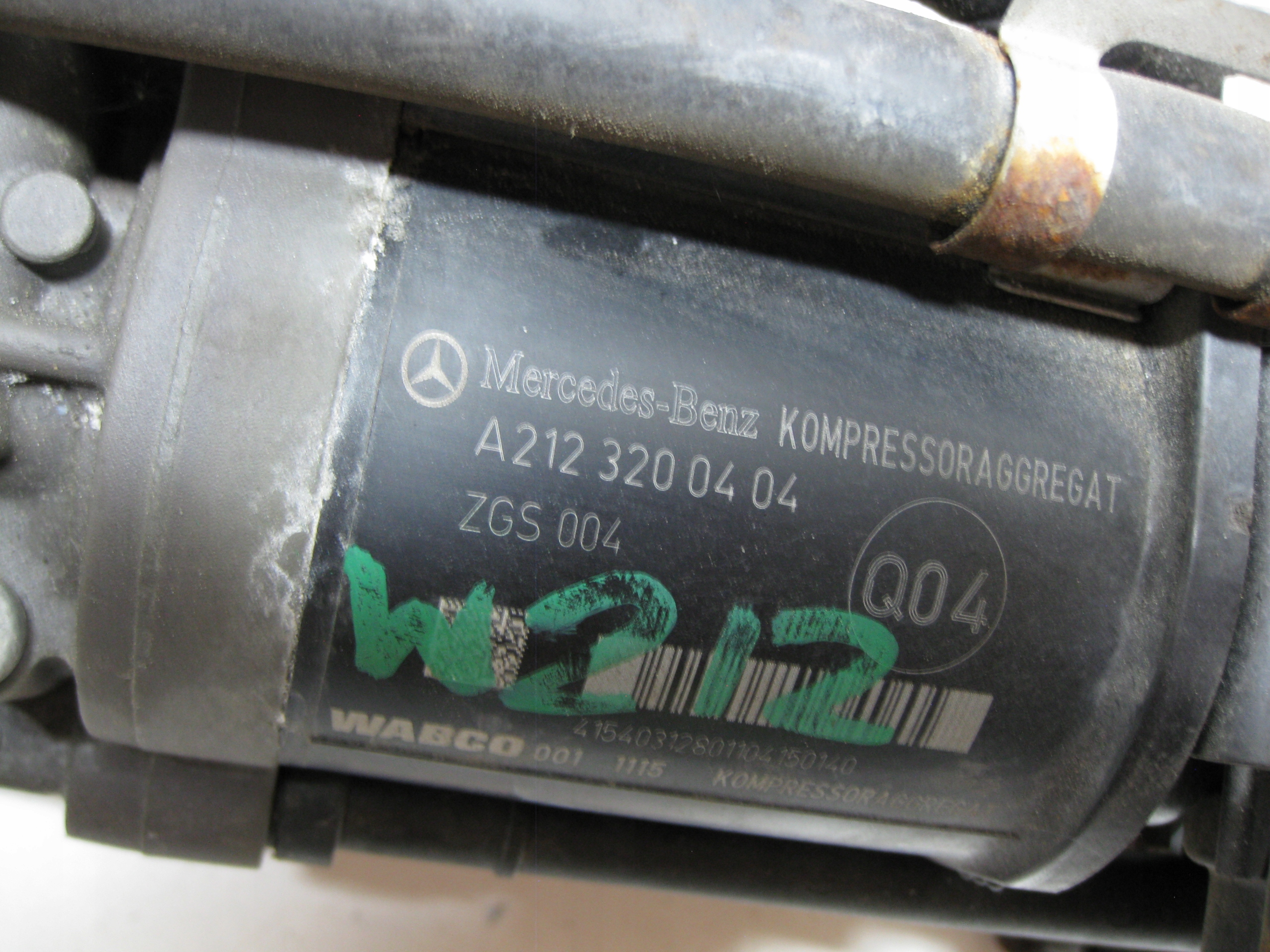 MERCEDES W212 LIFT E KLASA 11R compressor; springing A2123200404