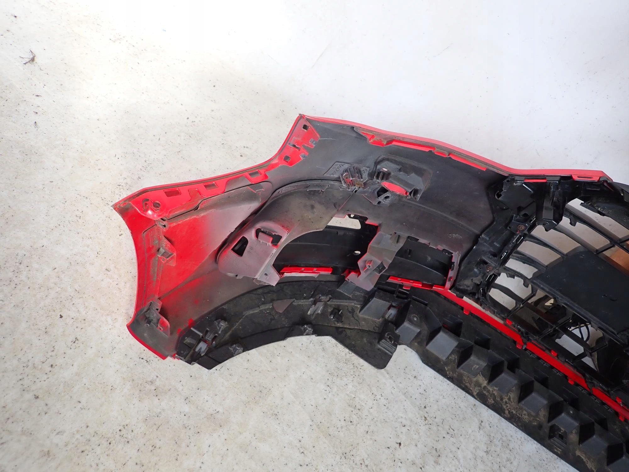 AUDI A3 III 3 8V HB S-LINE 13-16 bumper front front washer 4XPDC