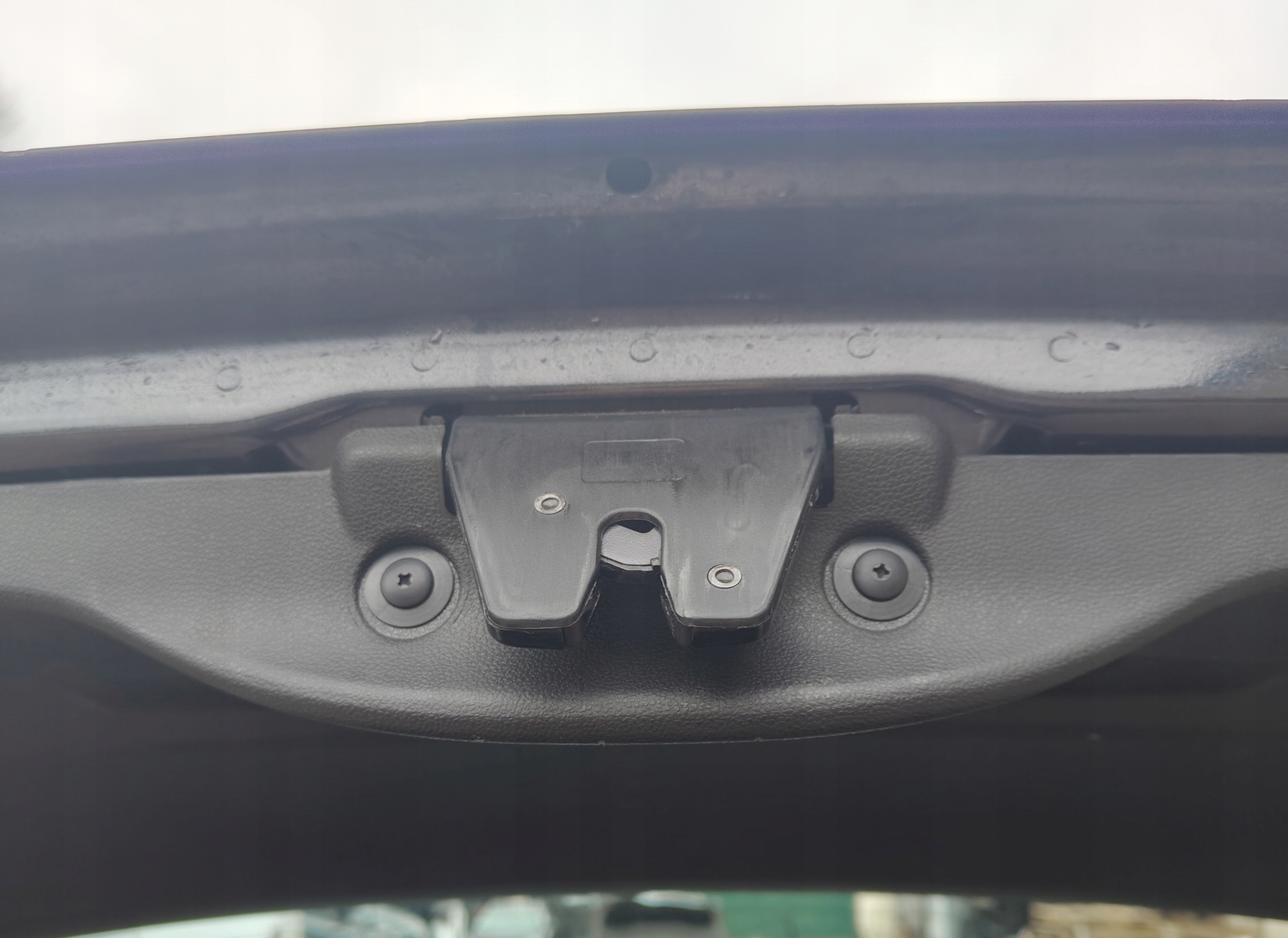 BMW 1 E87 08R trunk door boot rear part A22/7