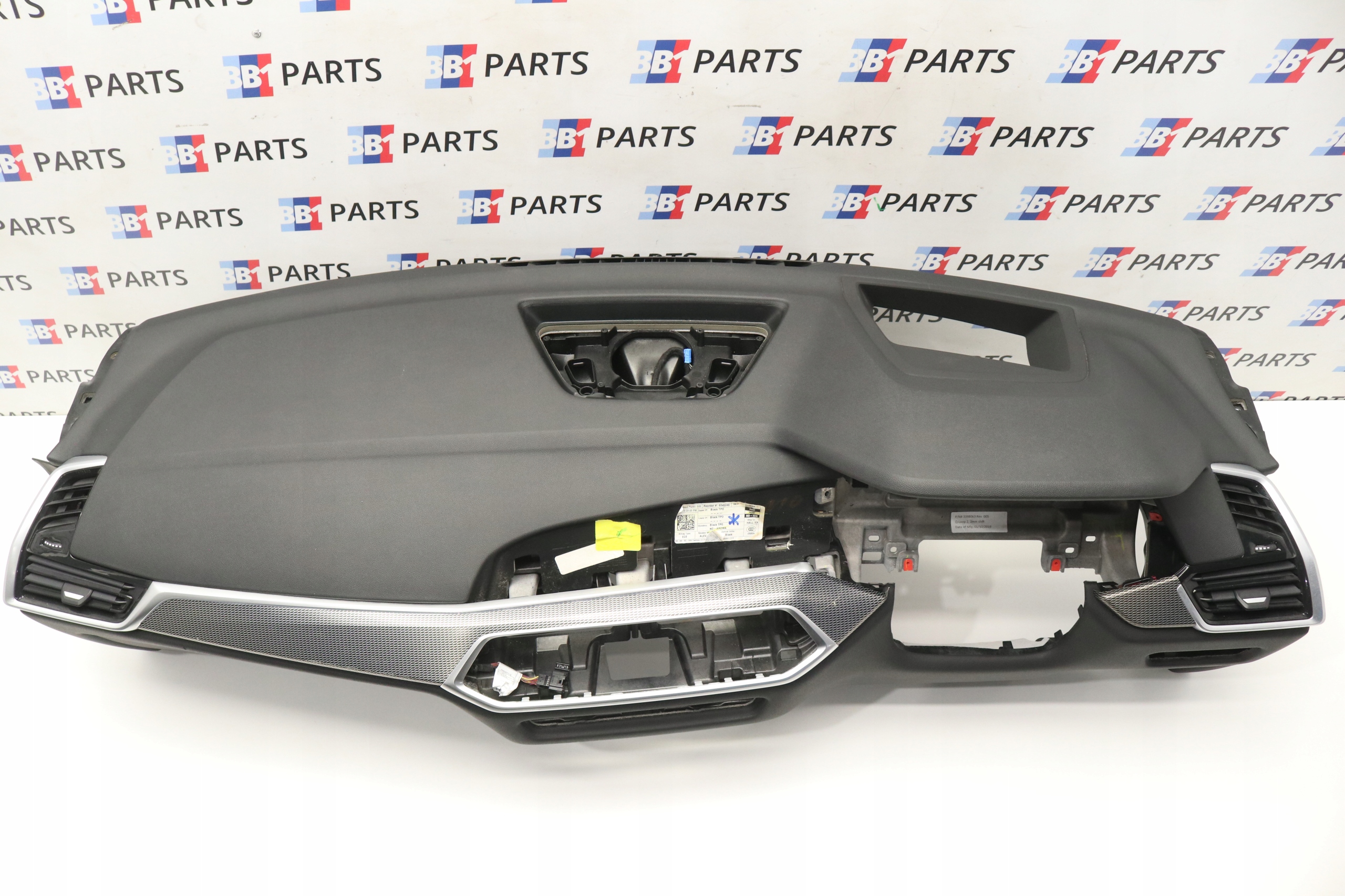 BMW G05 X5 G06 X6 console dashboard instrument panel cockpit HUD UK