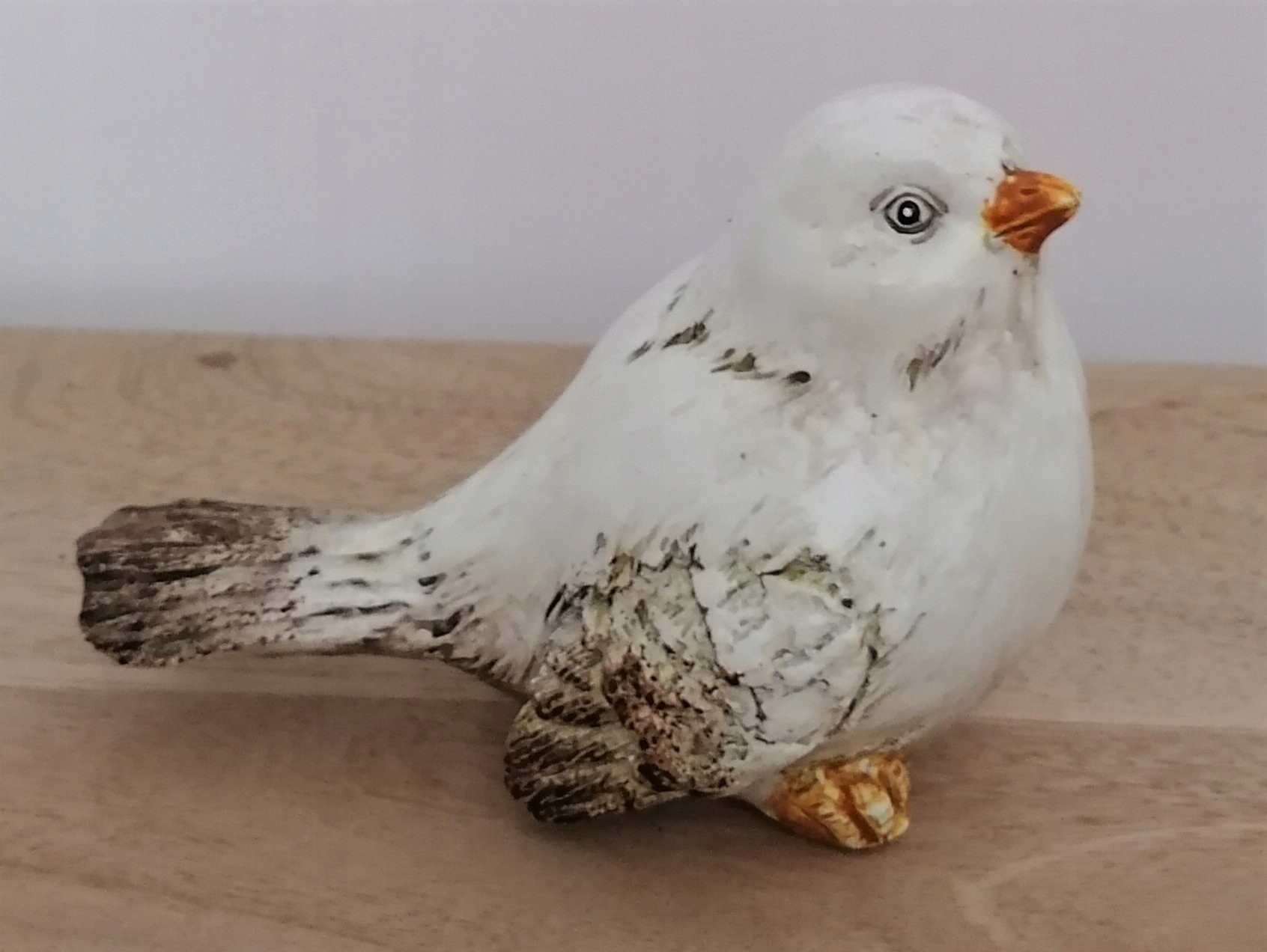 Piękna Figurka Ptaszek Biały średni 1