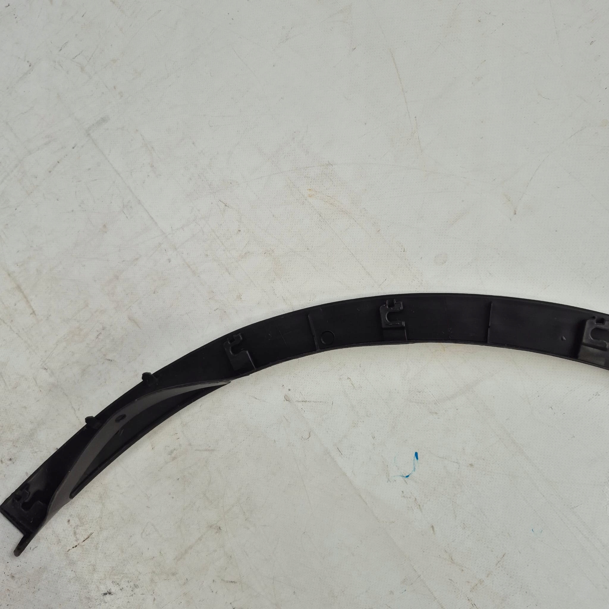 TESLA MODEL Y 20-> Moulage Couverture Aile Droite Avant