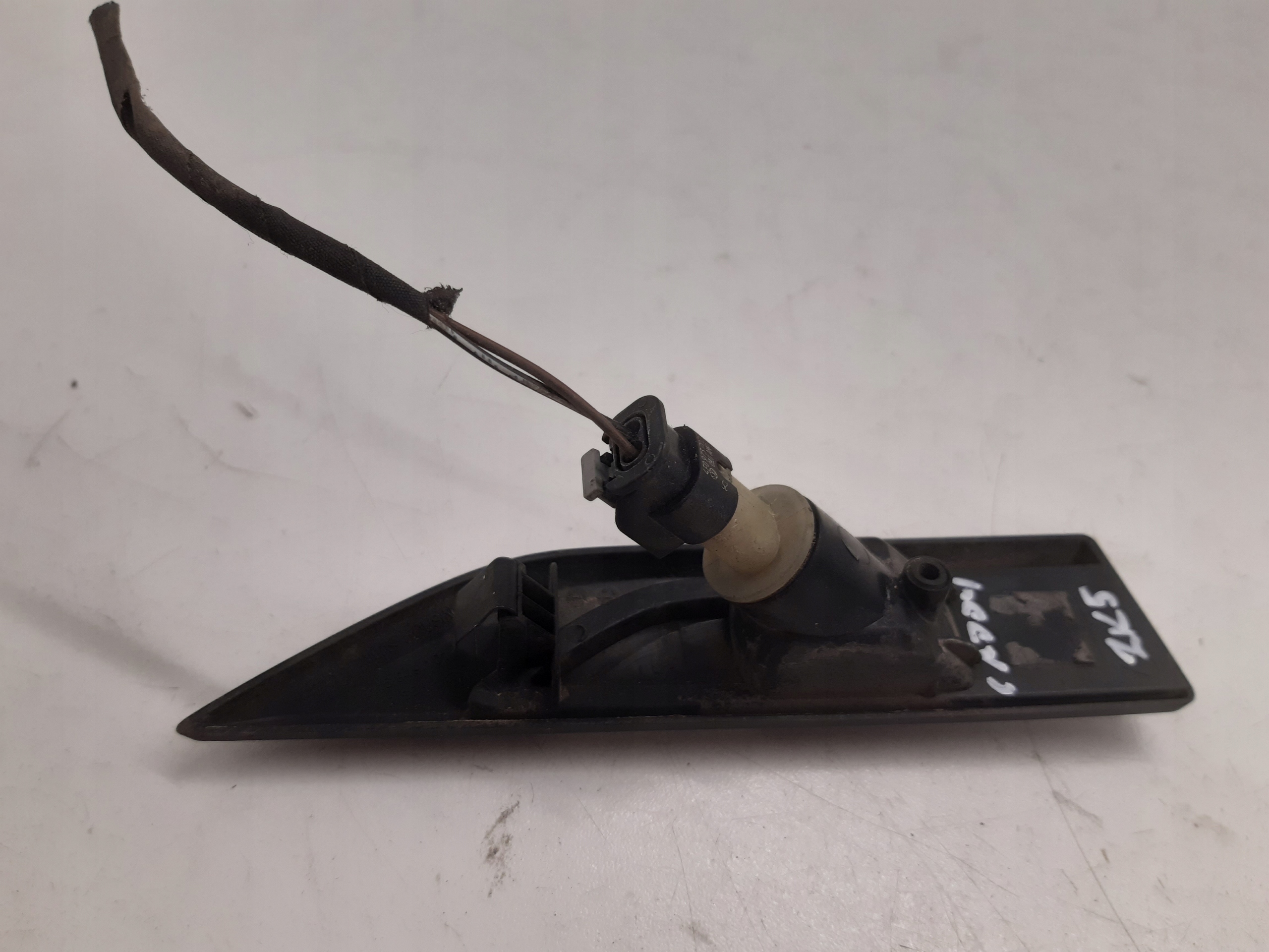 indicator left front 2K5949101 VW Caddy 2K5 1,2 TSI