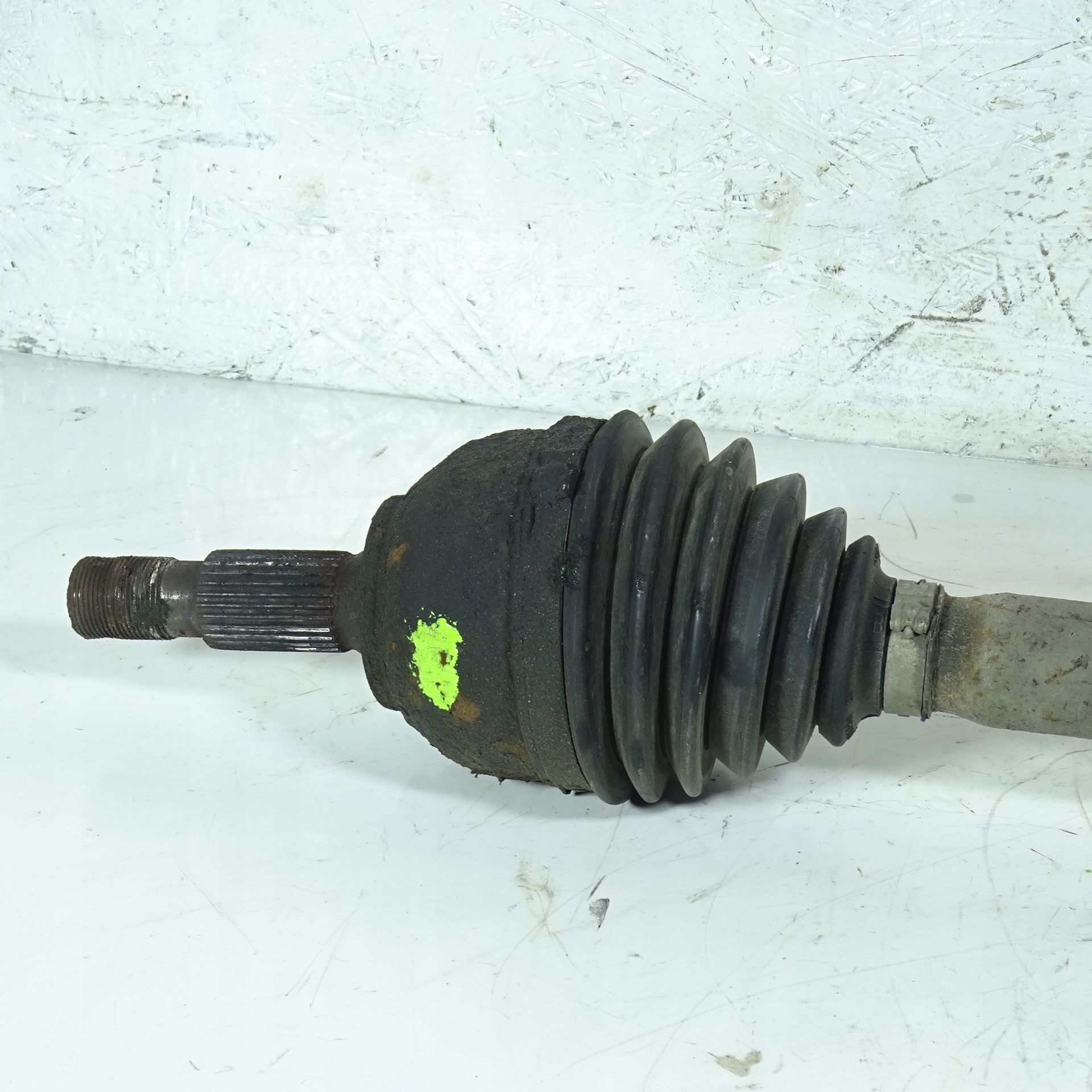 PEUGEOT 508 and 1.6THP semi-axis left front MANUAL