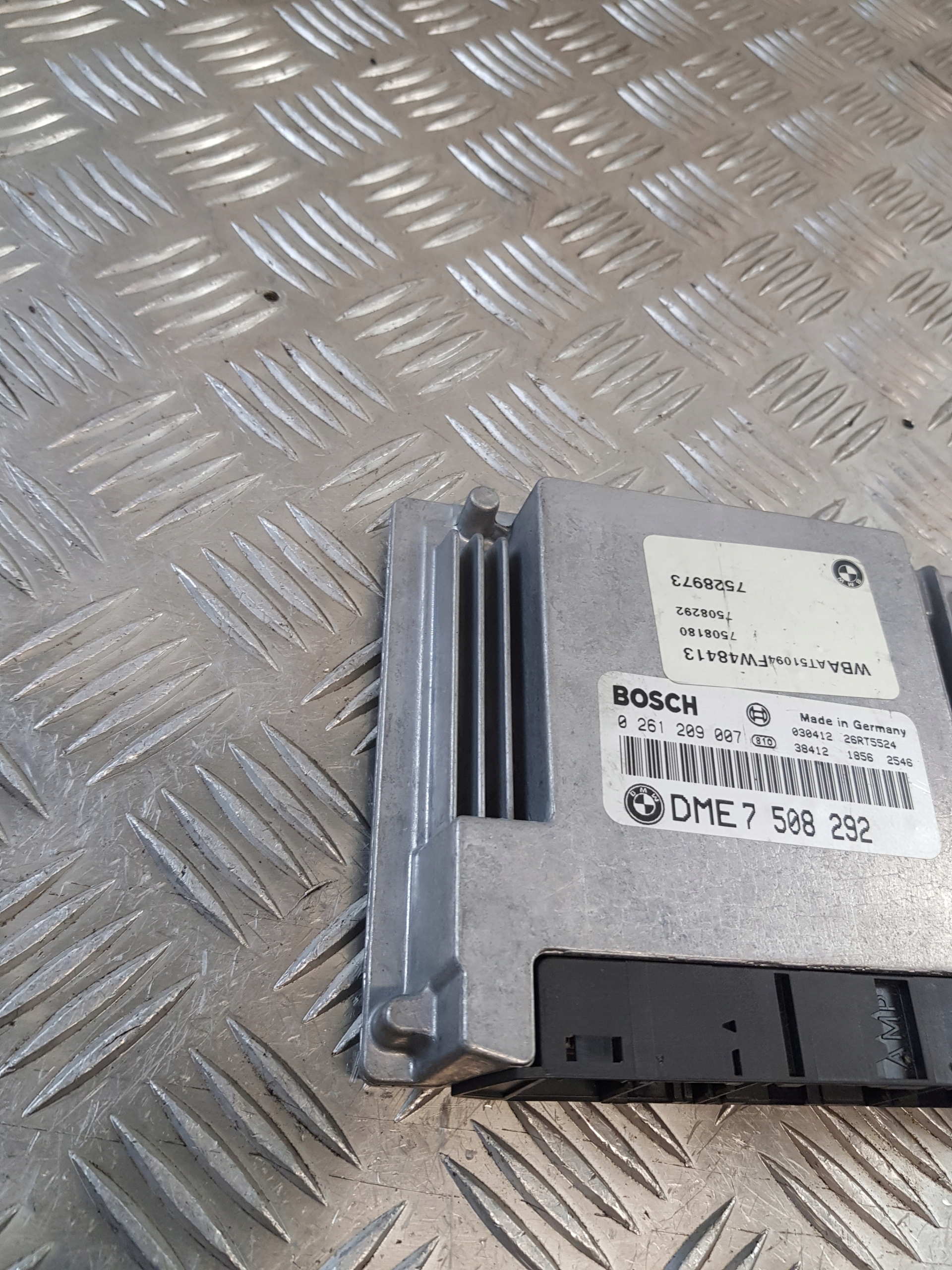 control unit of the engine 7508292 BMW E46 COMPACT LIFT 1.8B EUROPA