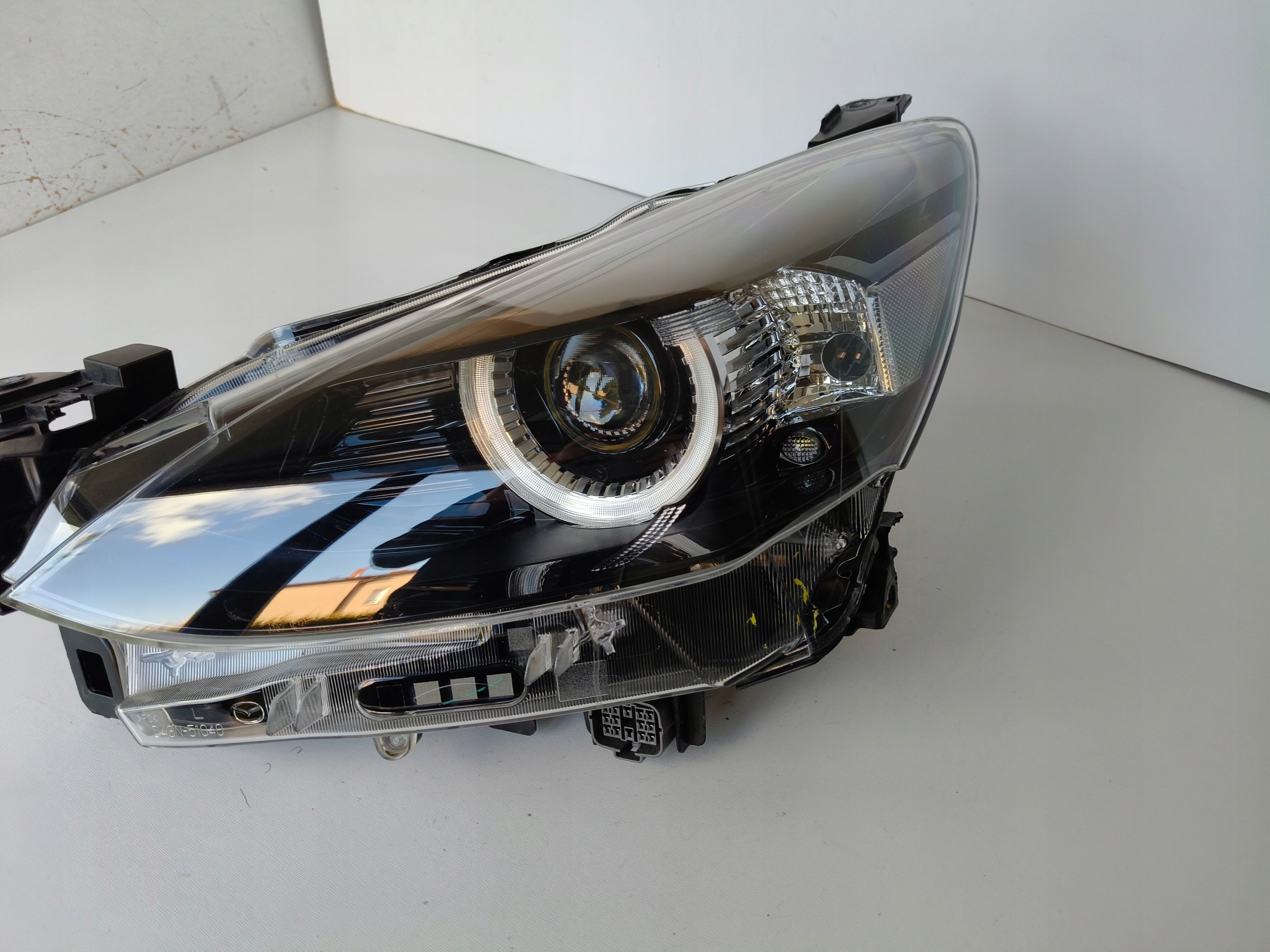 light left REFLEKTOR MAZDA 2 20- LIFT FULL LED 13 PIN